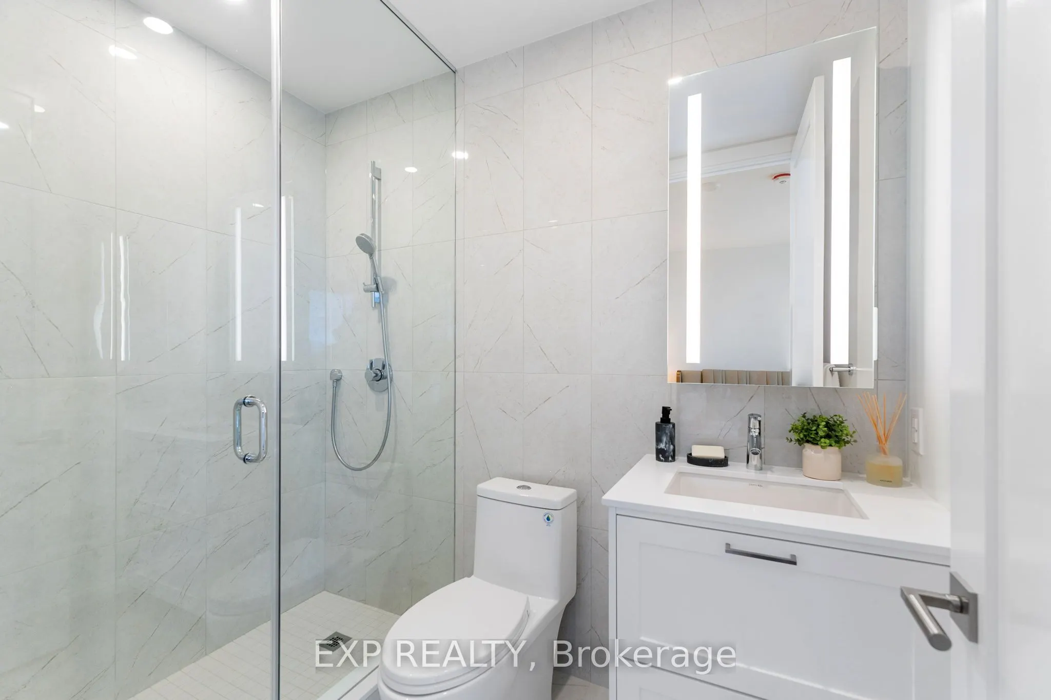 399 Royal Orchard Boulevard #418