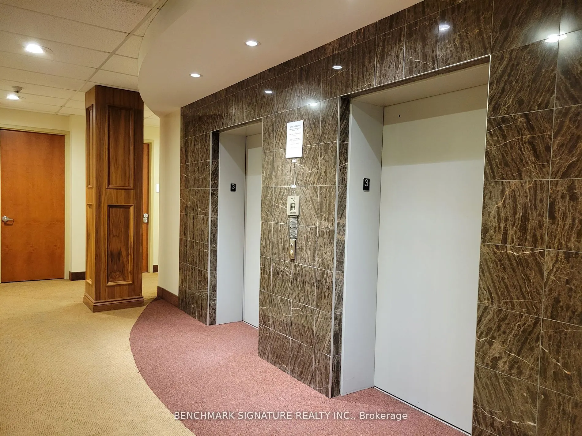 9140 Leslie Street, #301