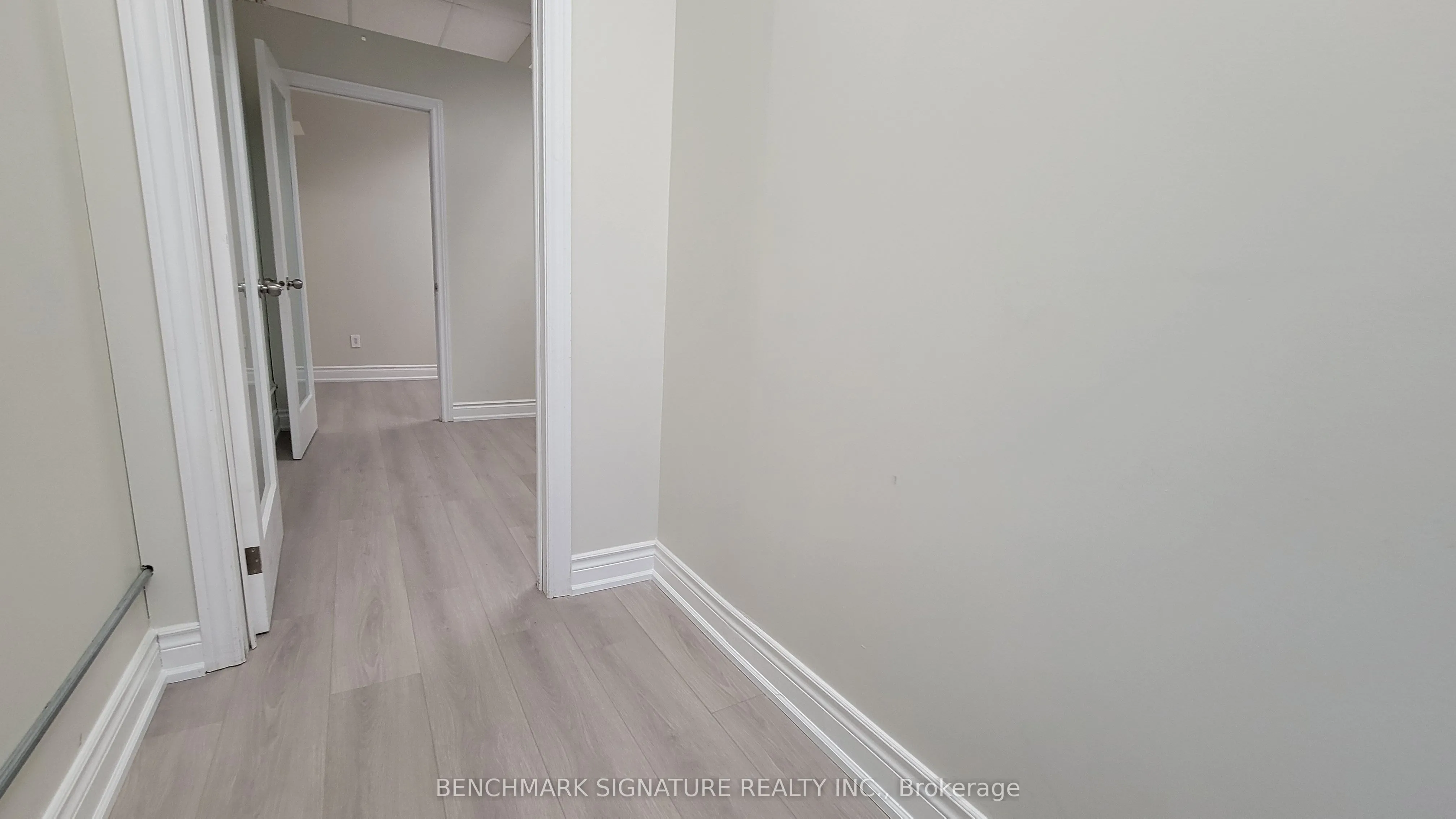 9140 Leslie Street, #301