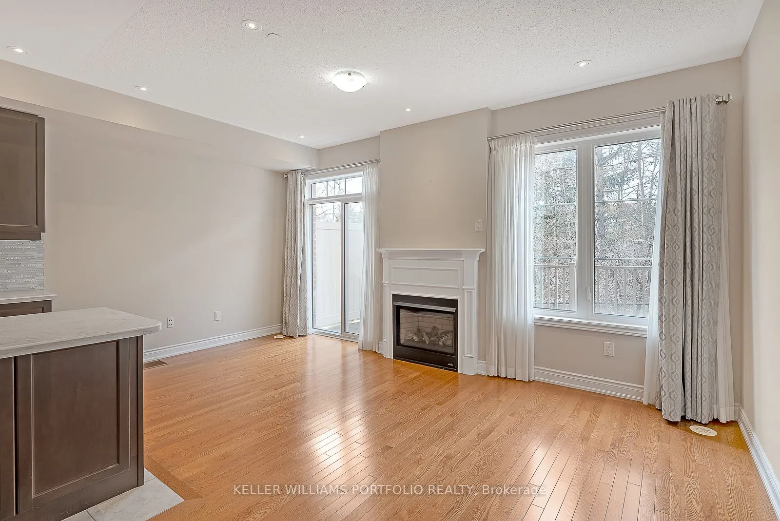 1331 Major Mackenzie Drive W, #83