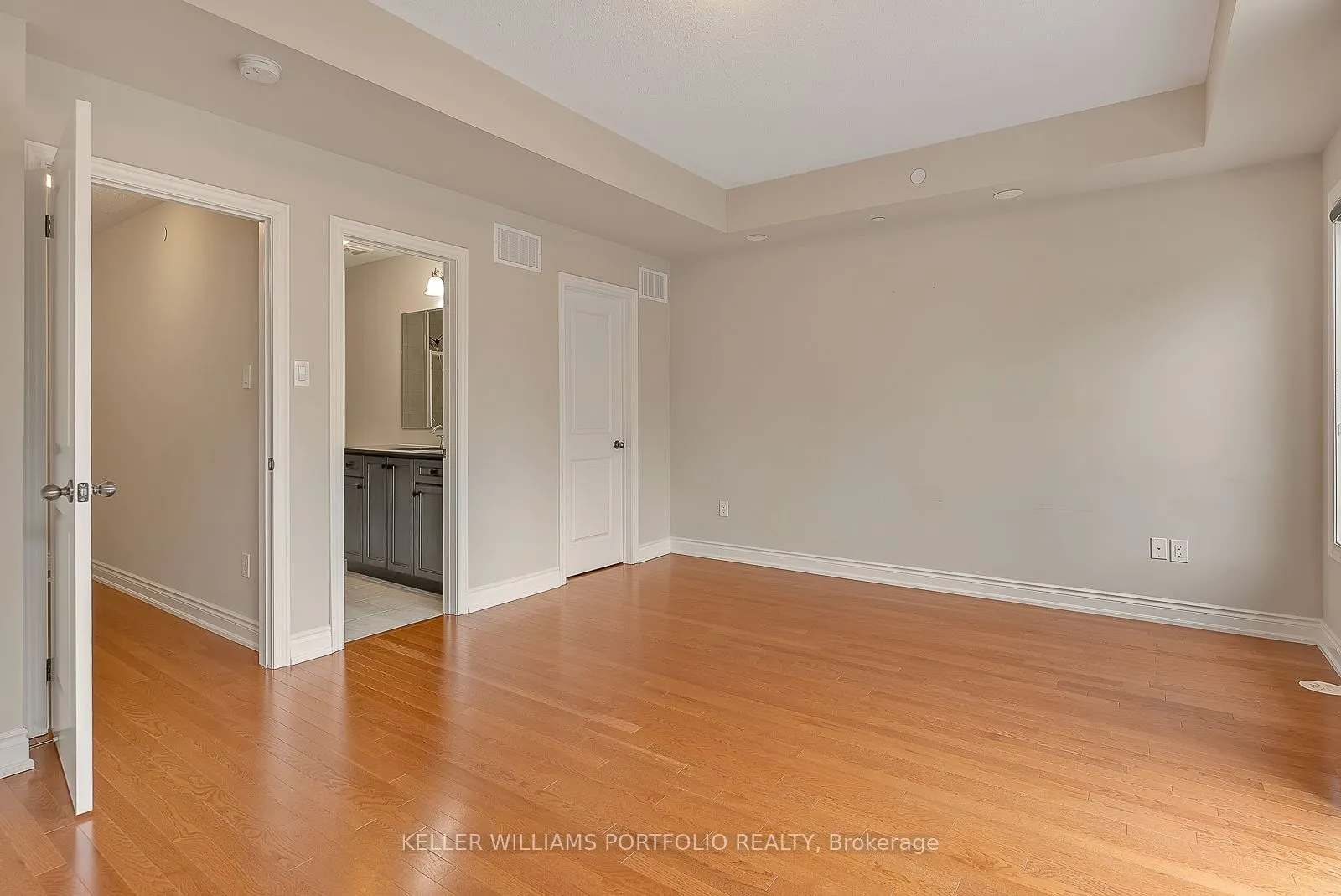 1331 Major Mackenzie Drive W, #83