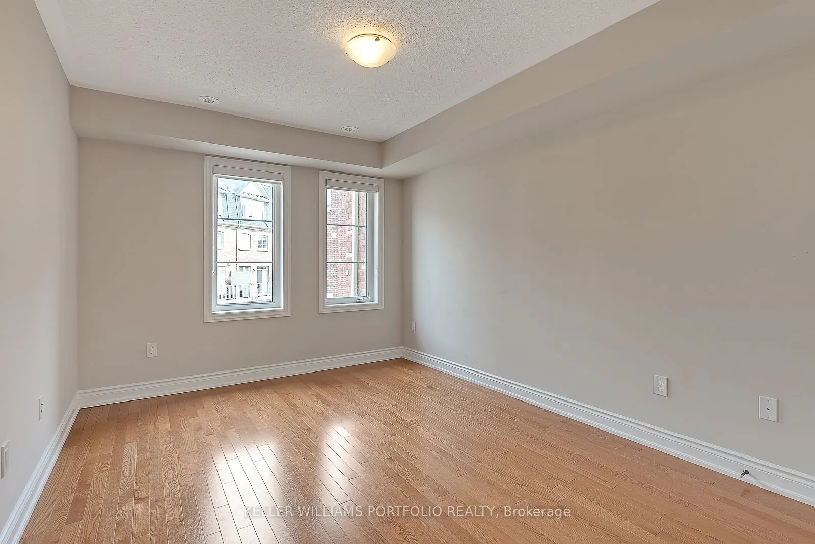 1331 Major Mackenzie Drive W, #83