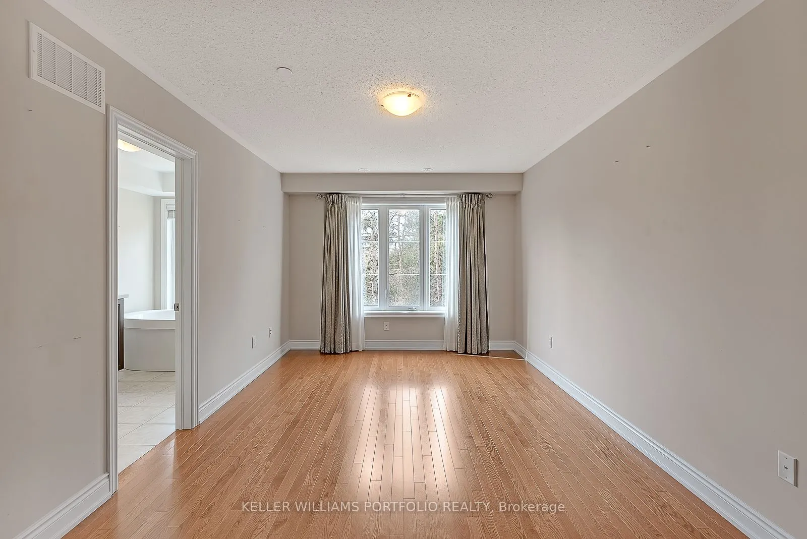 1331 Major Mackenzie Drive W, #83