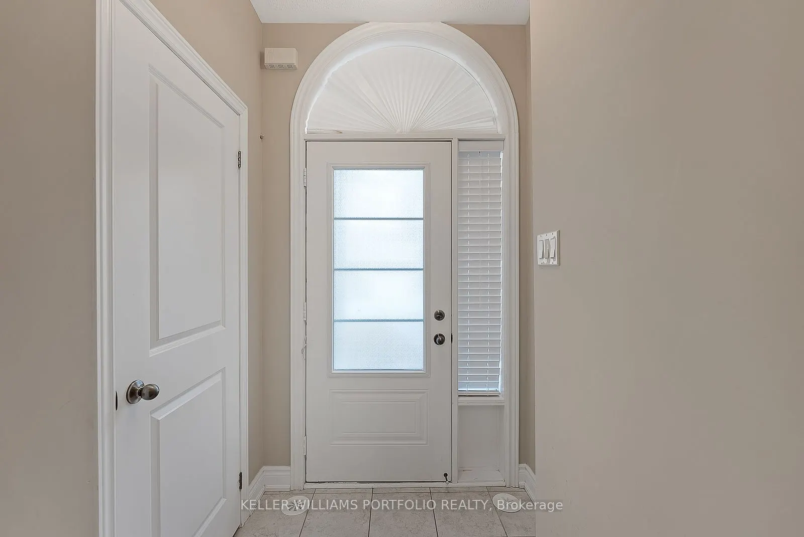 1331 Major Mackenzie Drive W, #83