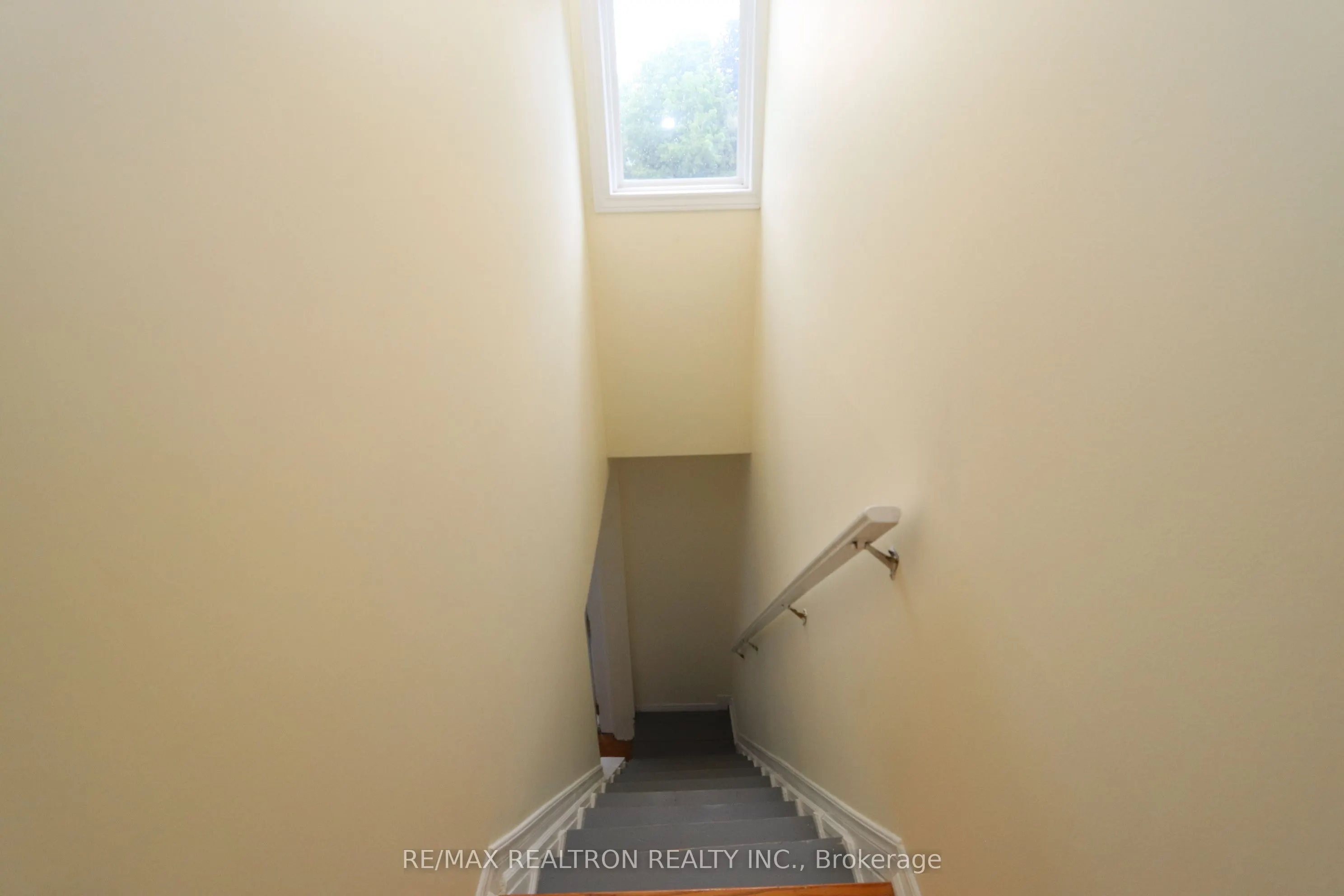 269 Main Street N, #Loft