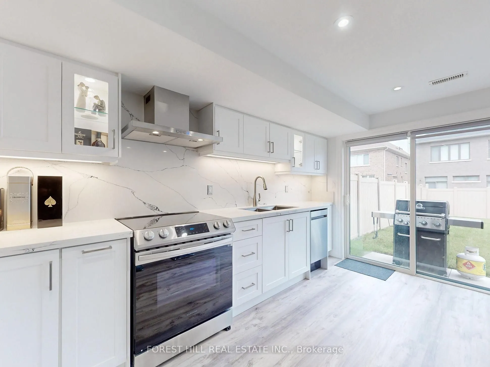 9 john smith Street, #bsmt