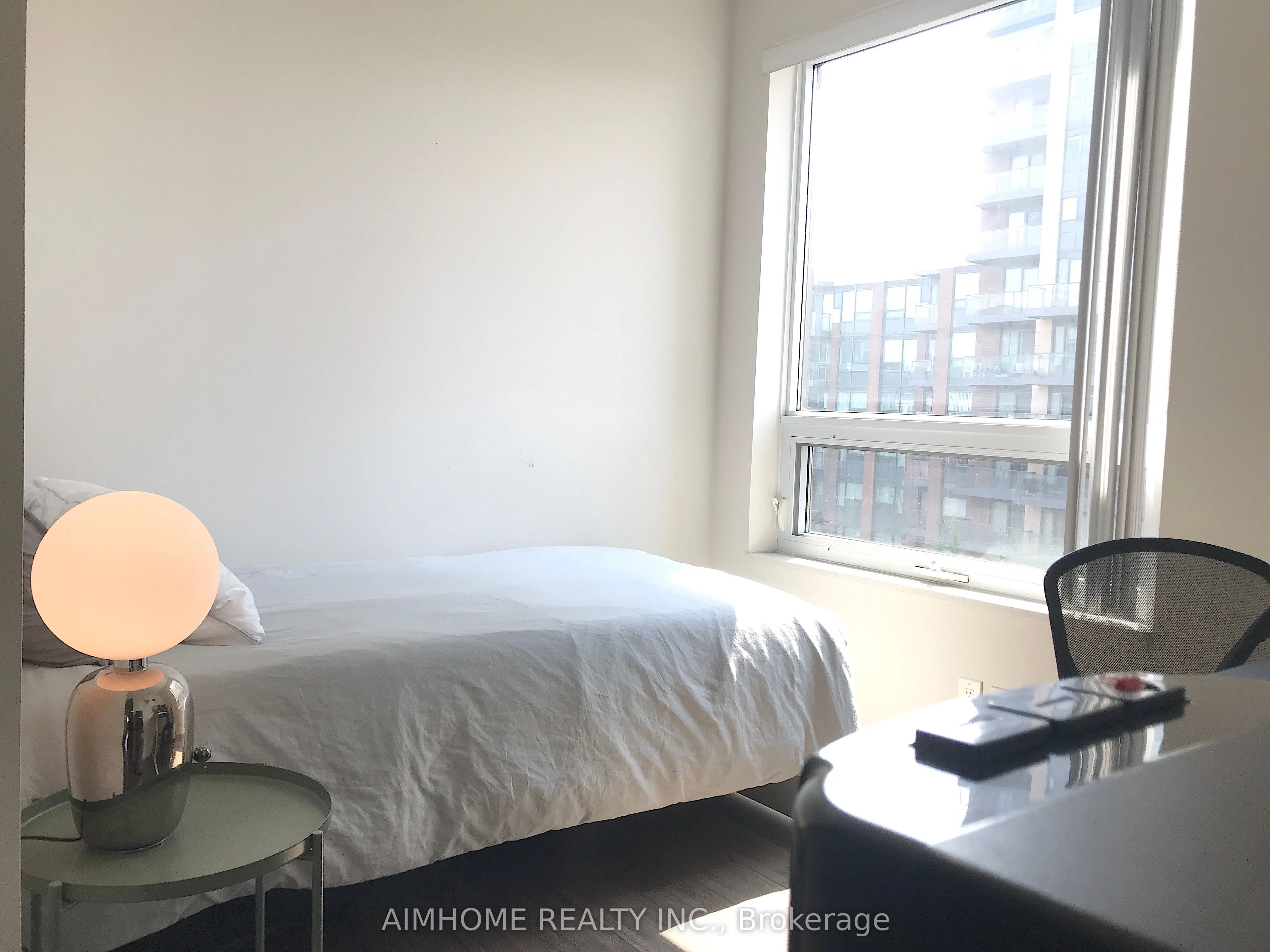 28 Uptown Drive, #605