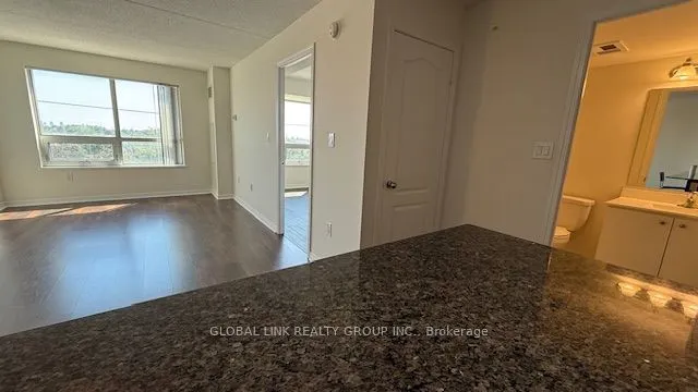 4600 steeles Avenue E, #605