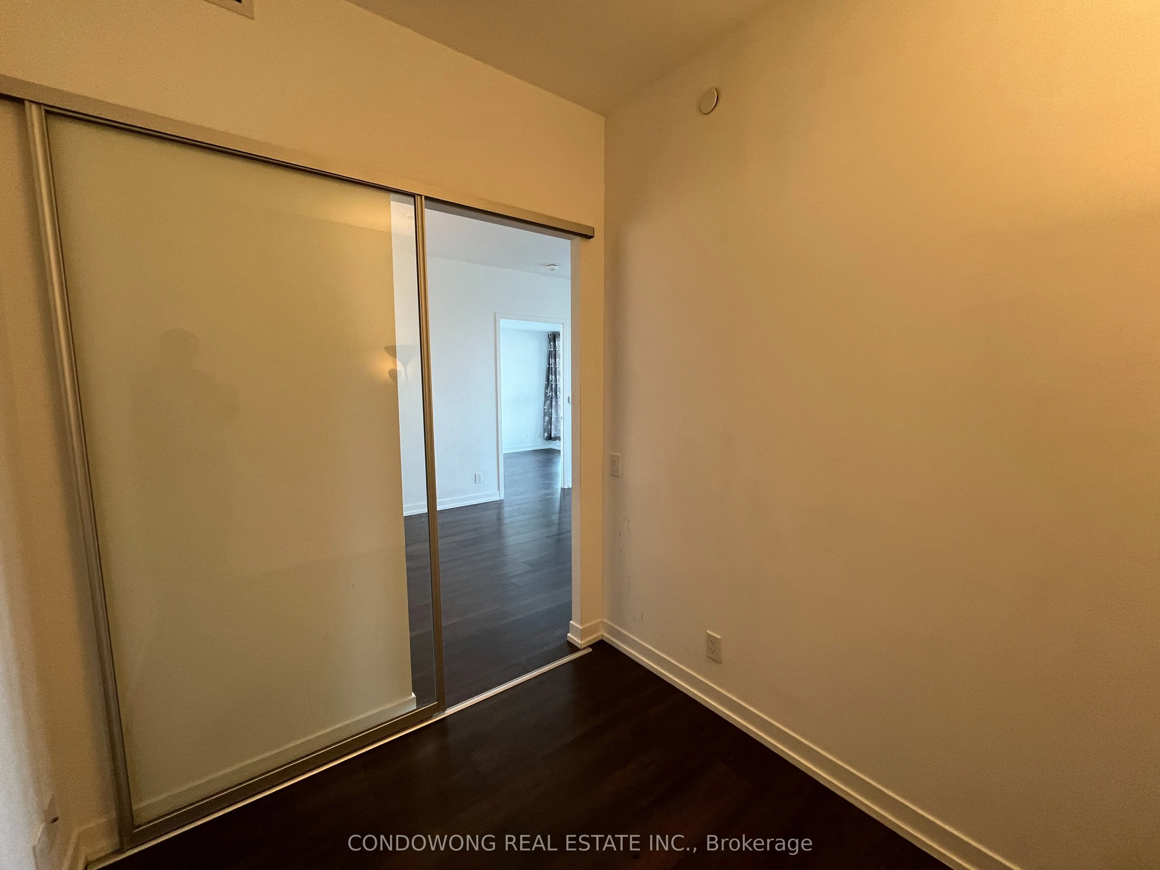 898 Portage Parkway, #507