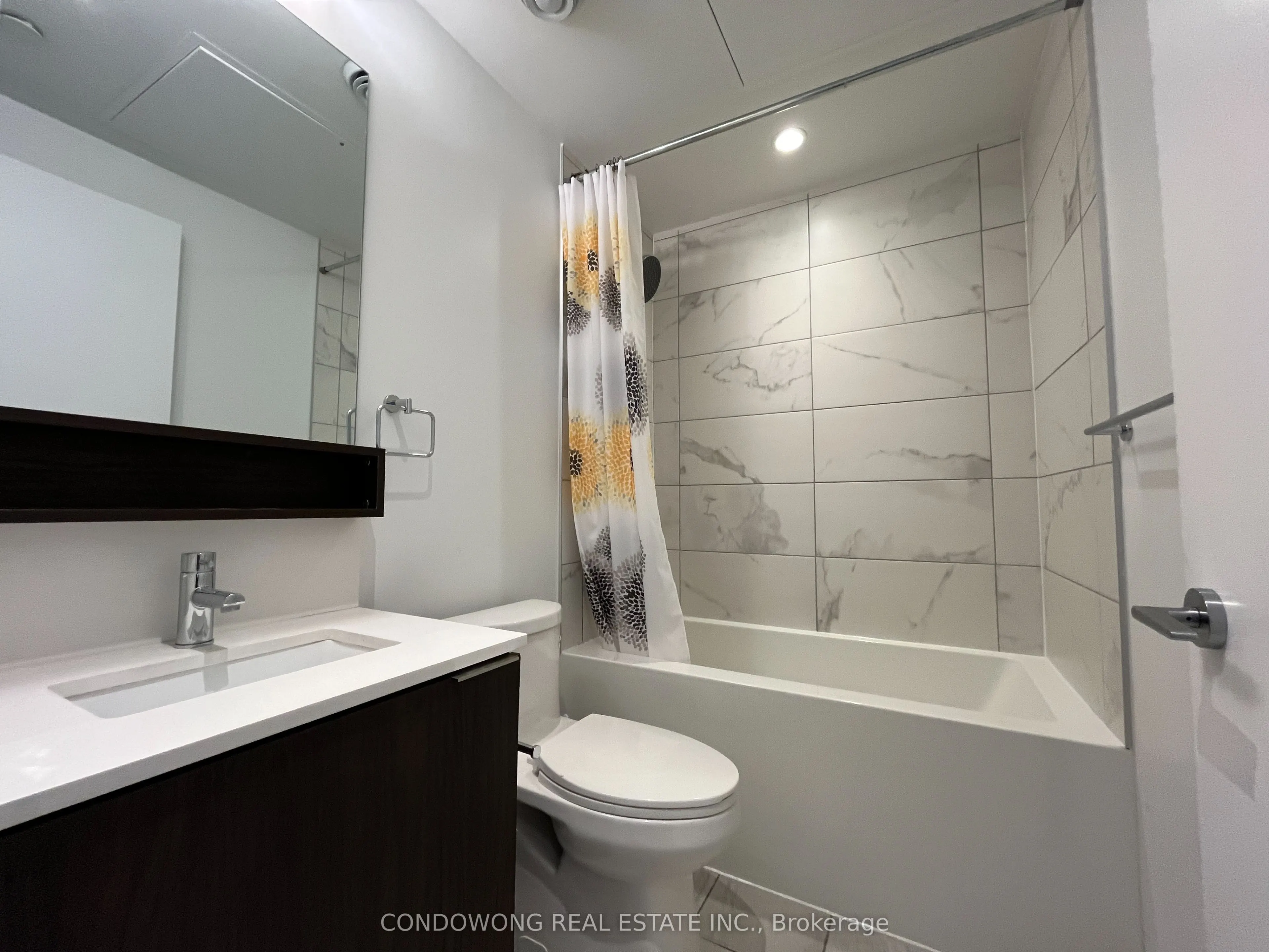 898 Portage Parkway, #507