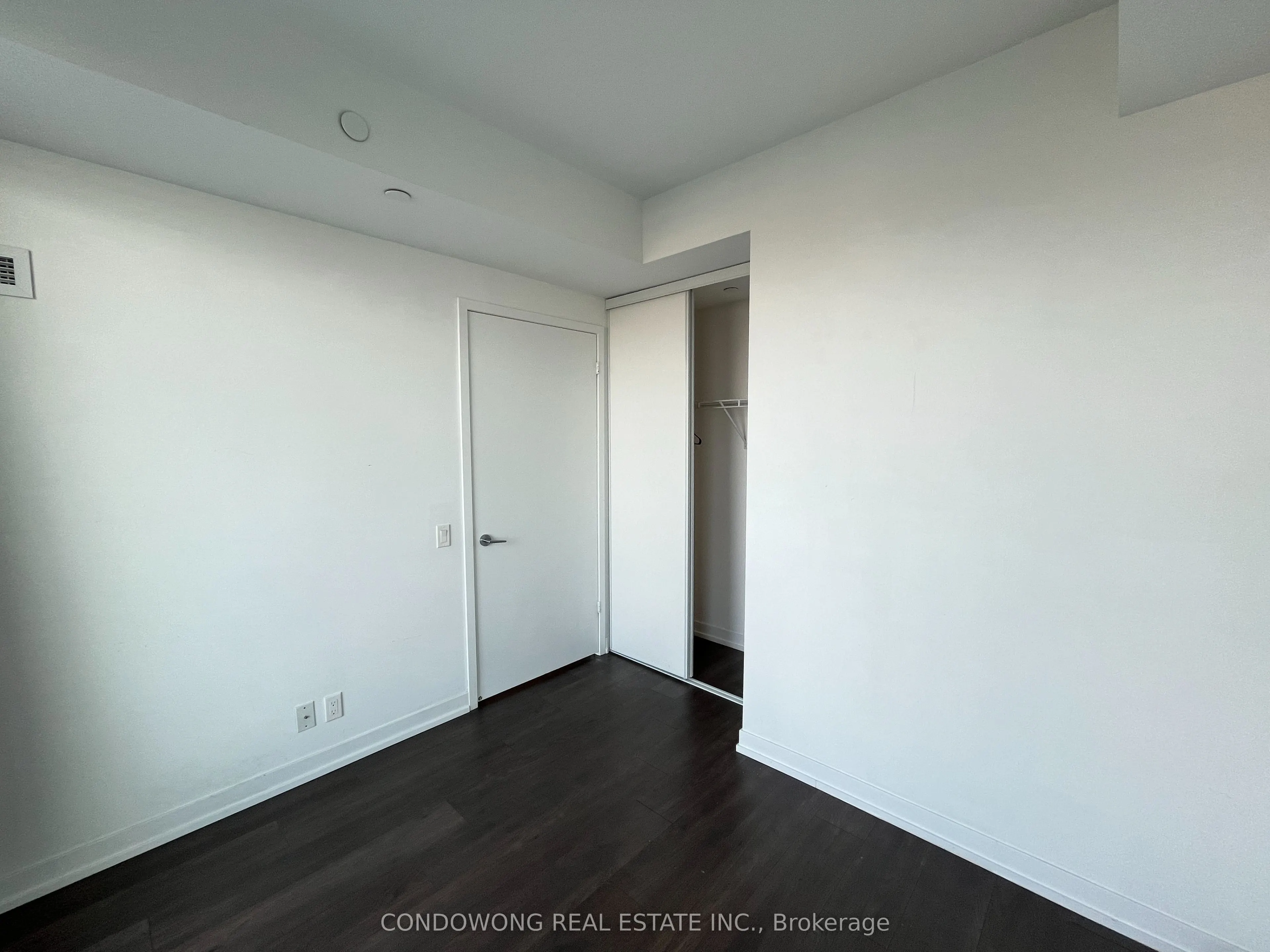 898 Portage Parkway, #507