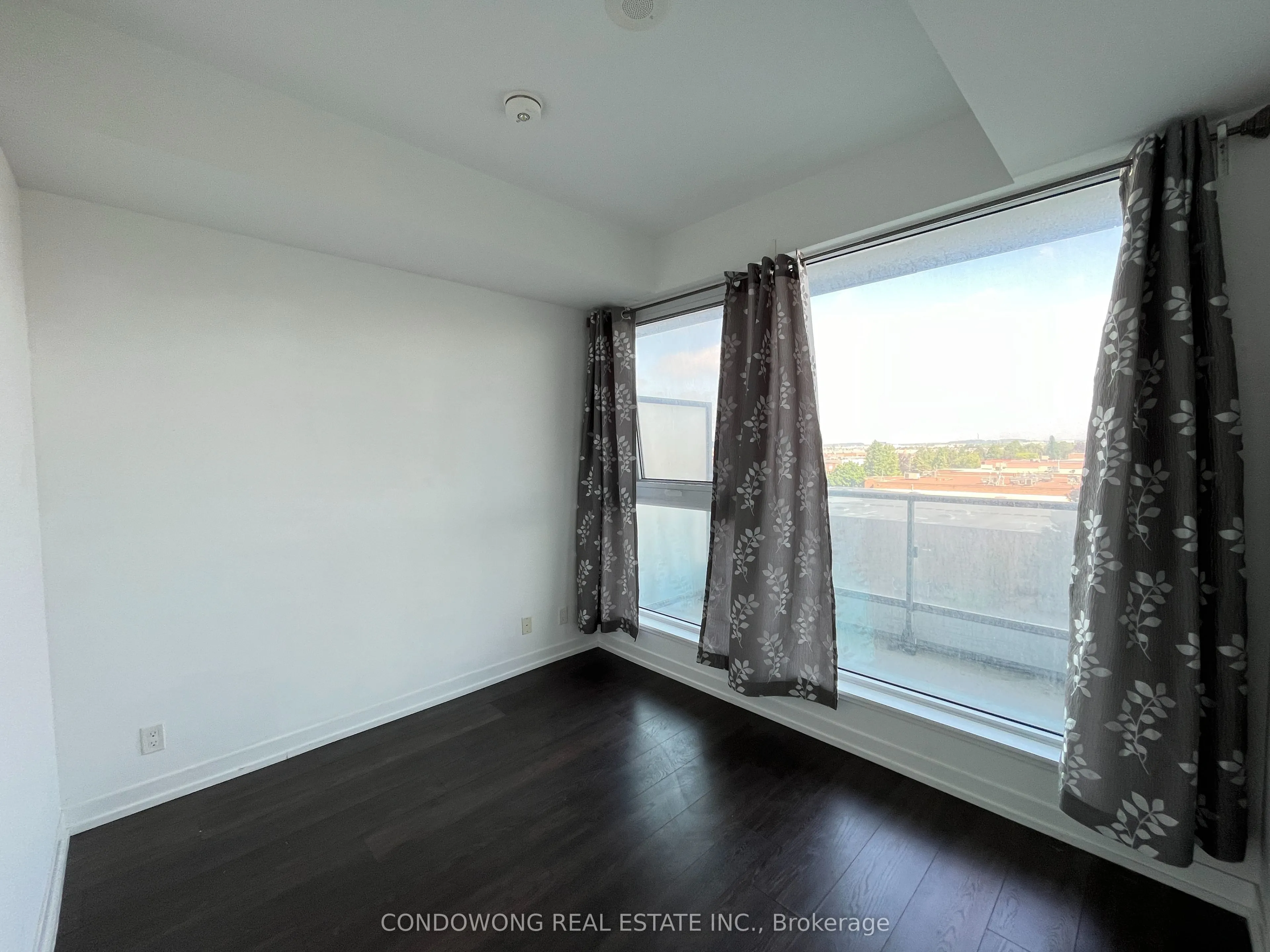 898 Portage Parkway, #507