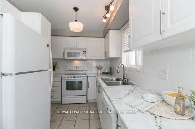 1989 Prince Court