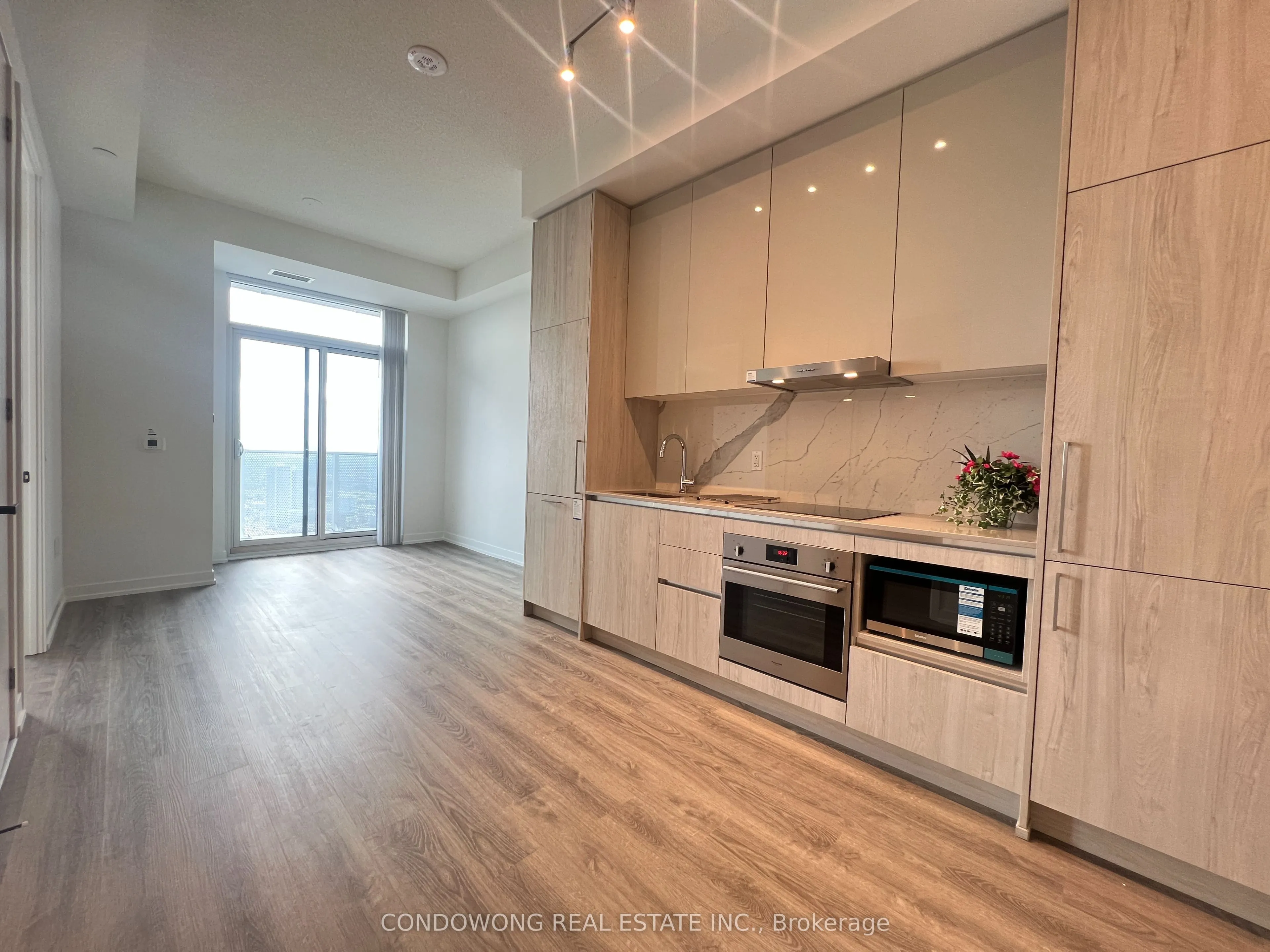 195 Commerce Street, #5307