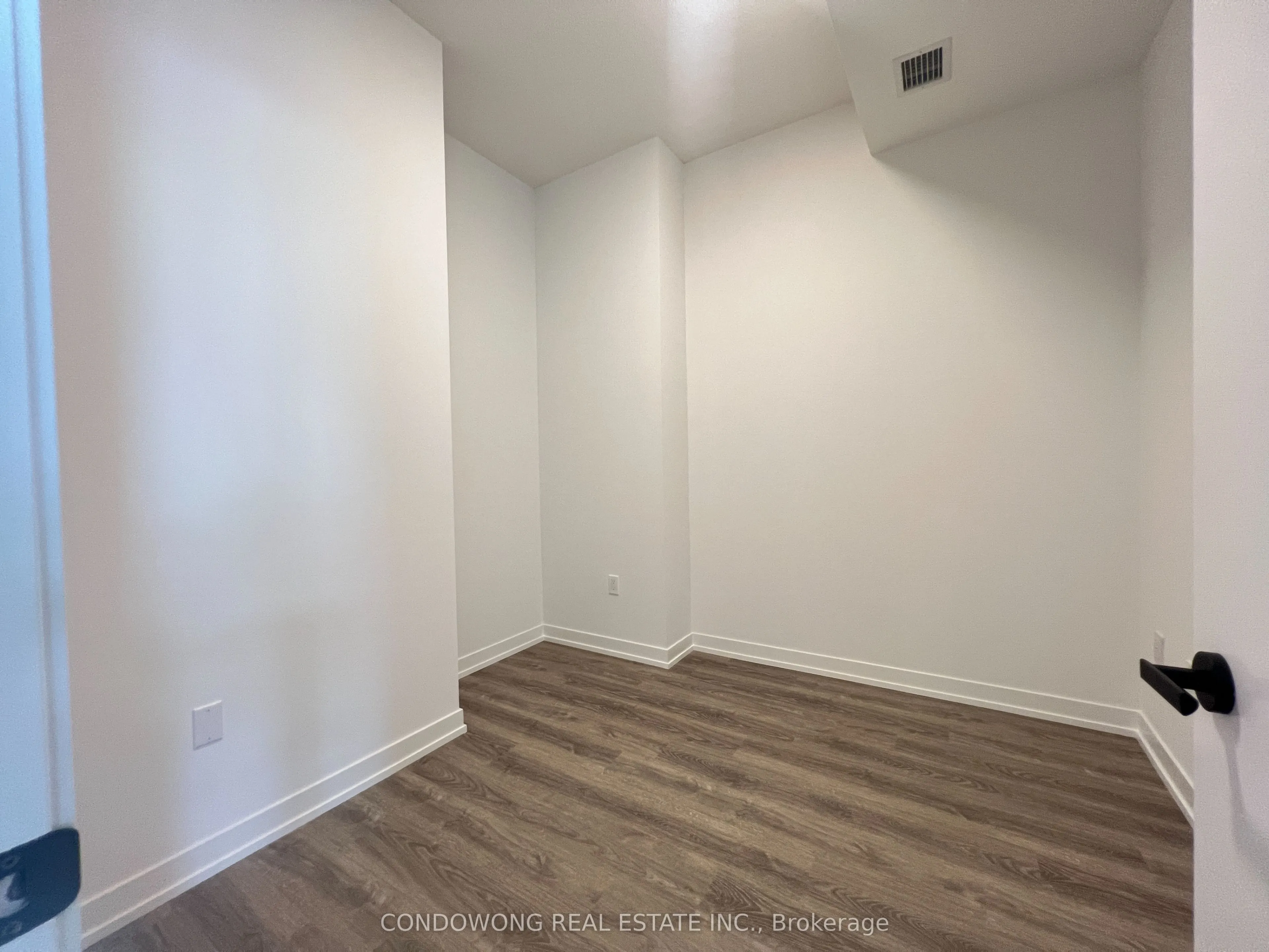 195 Commerce Street, #5307