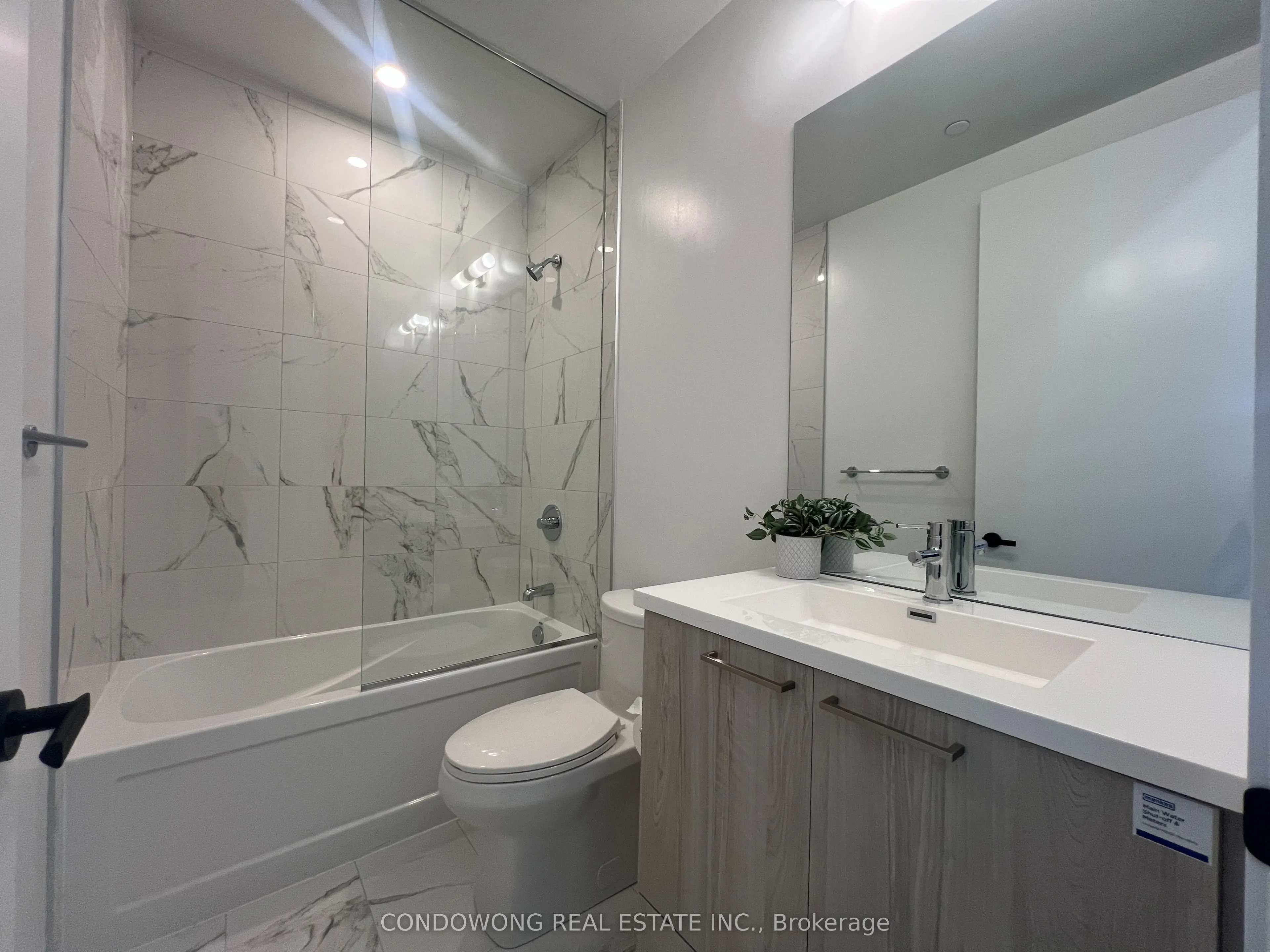 195 Commerce Street, #5307