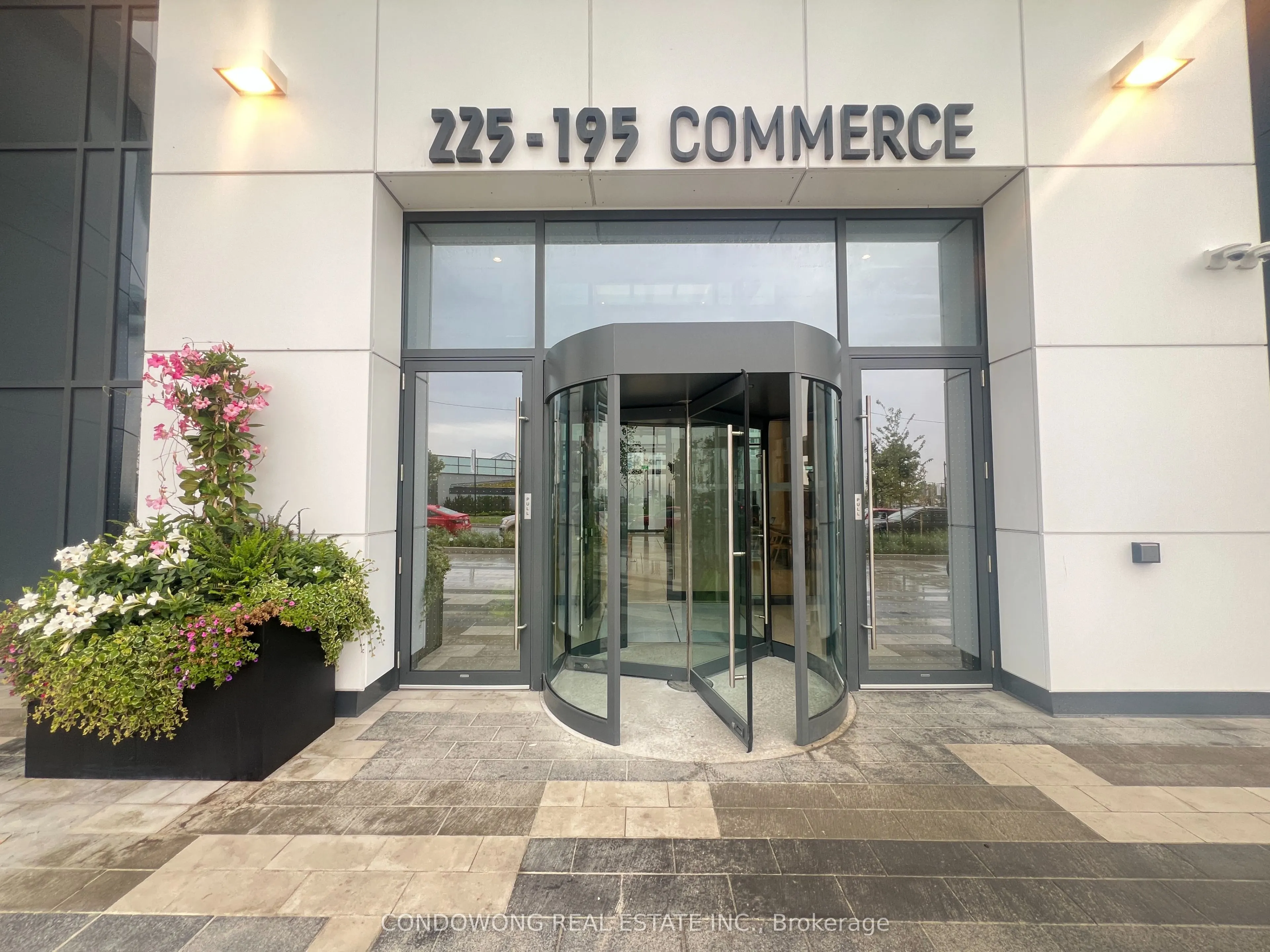 195 Commerce Street, #5307