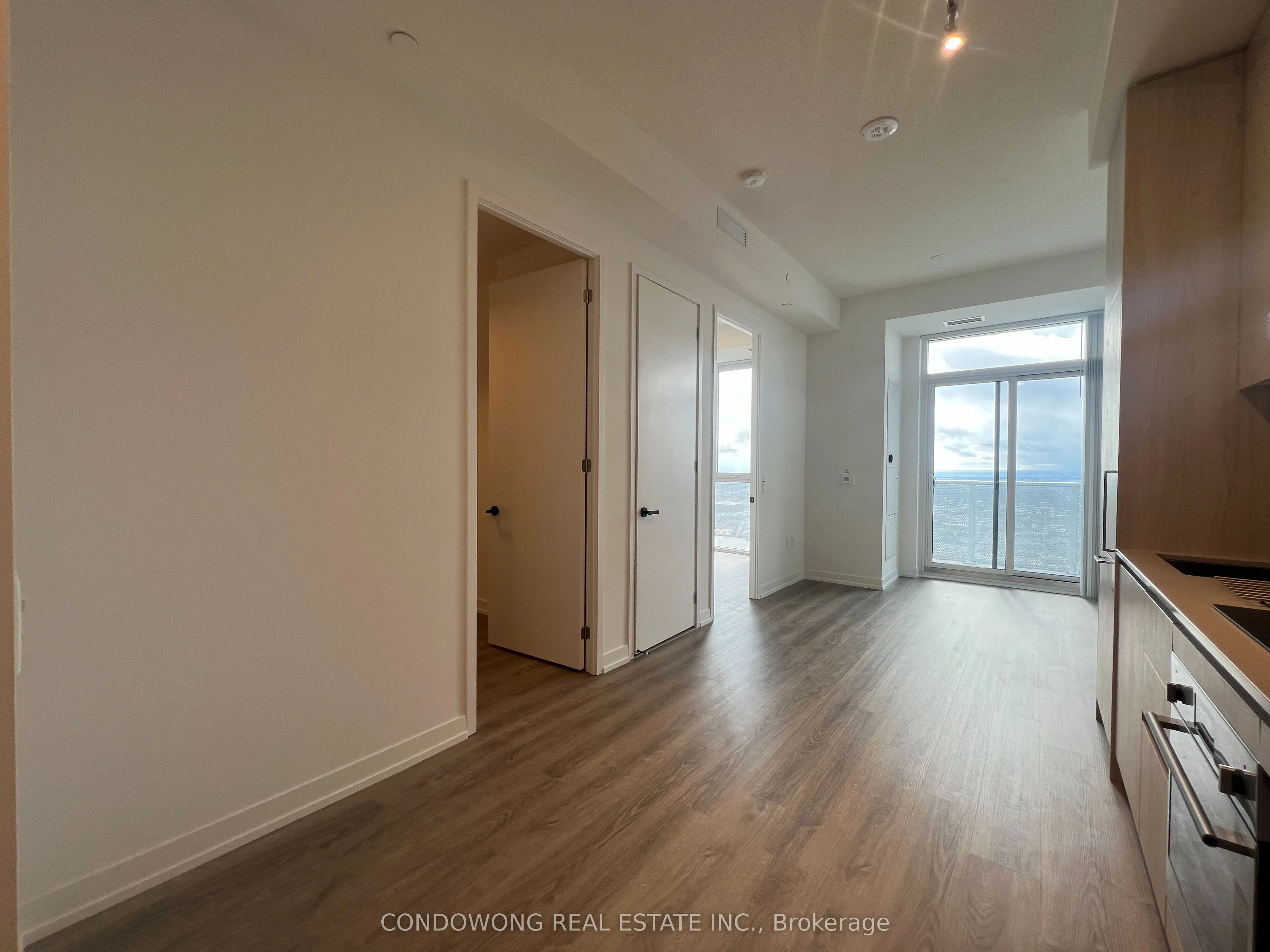 195 Commerce Street, #5307