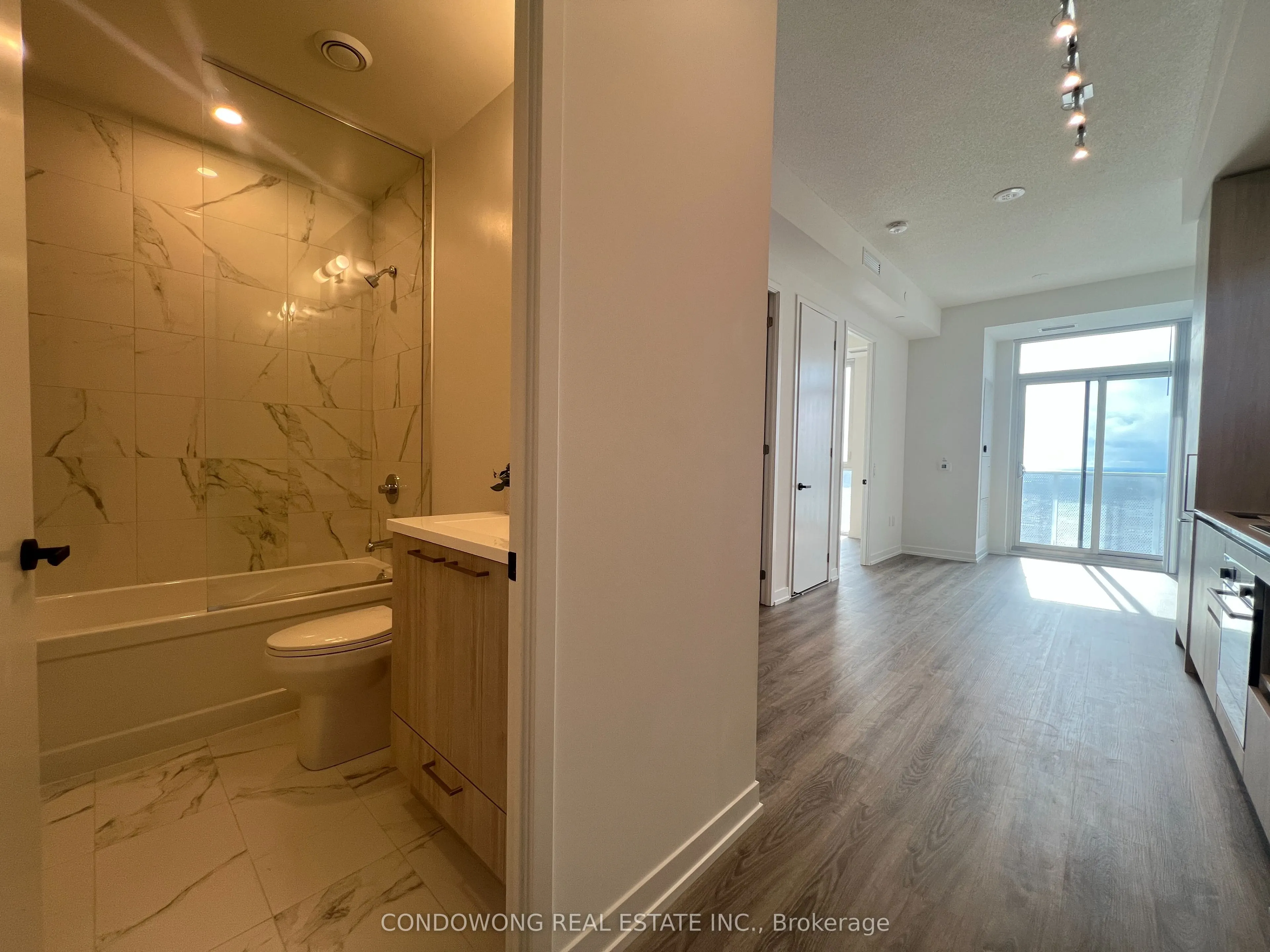 195 Commerce Street, #5307