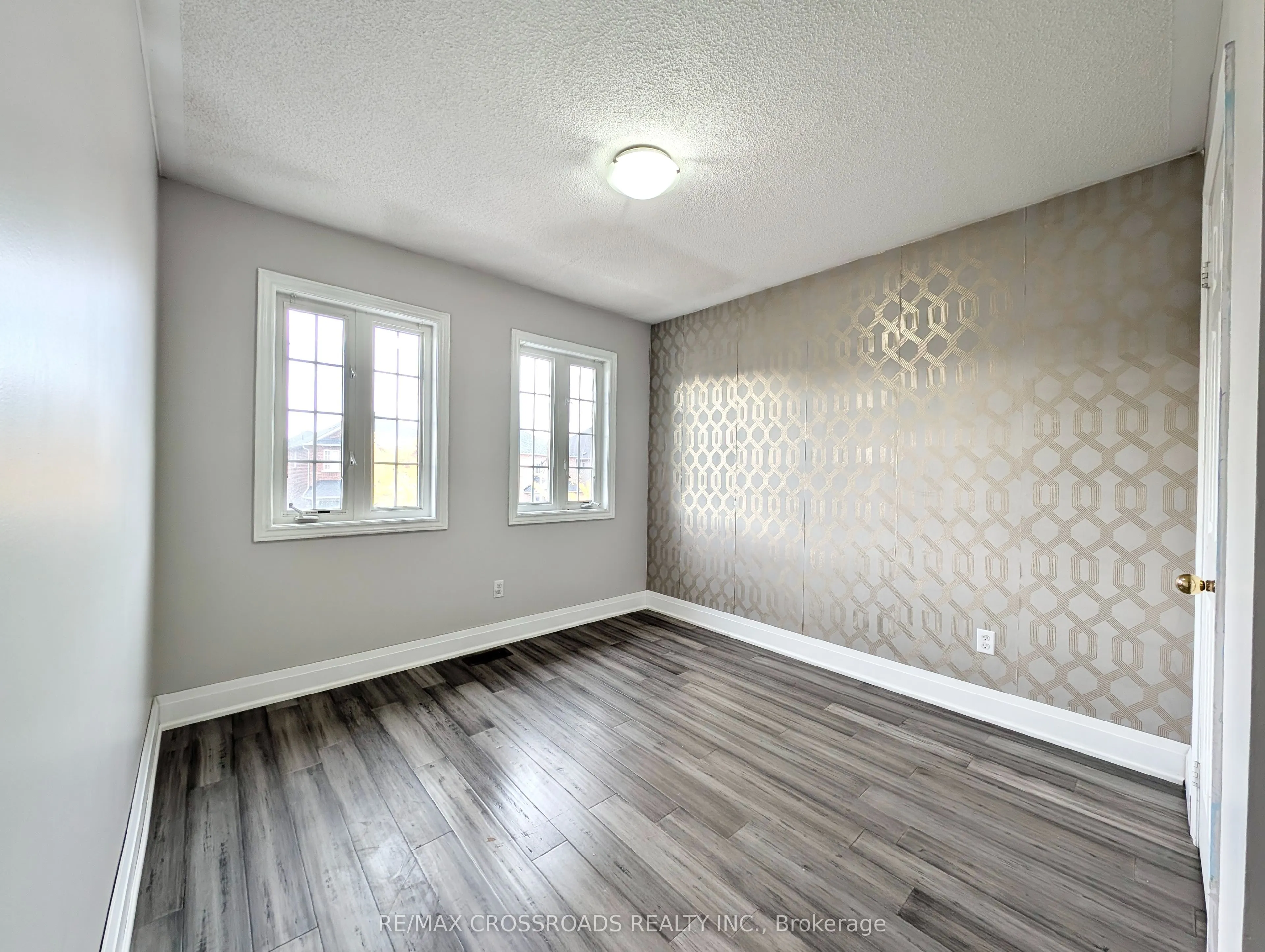 37 Pamgrey Road, #Main
