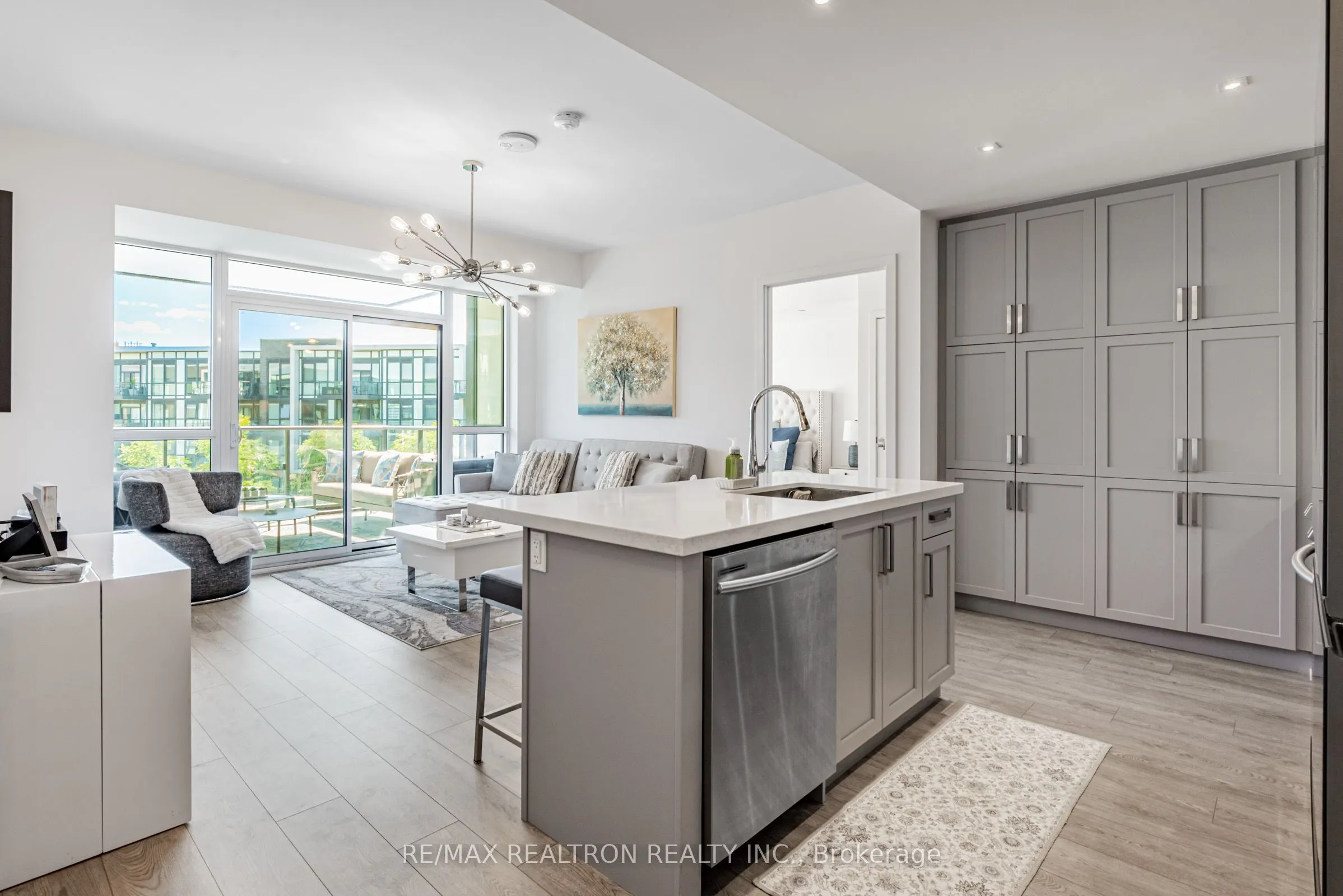 375 Sea Ray Avenue, #303