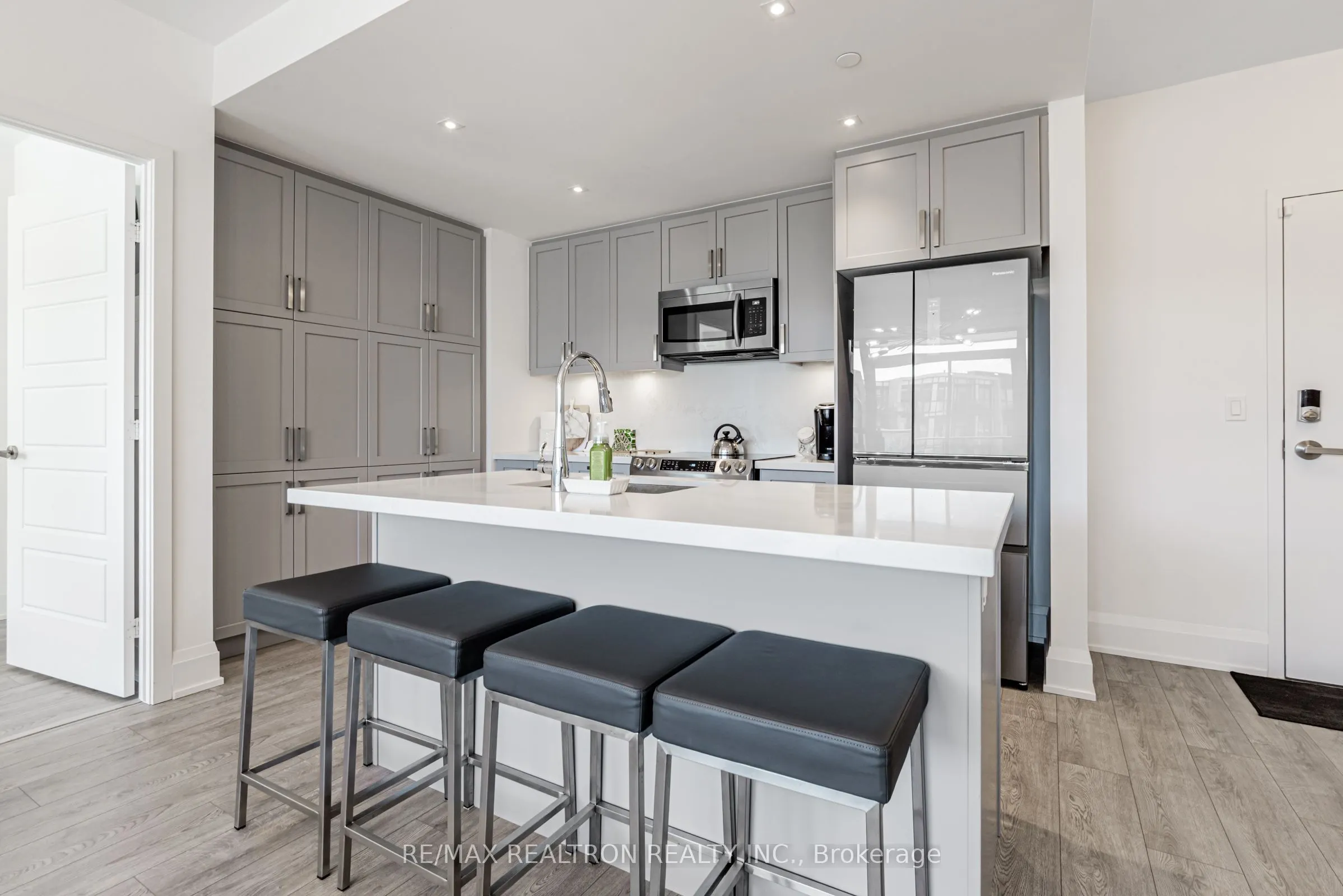 375 Sea Ray Avenue, #303