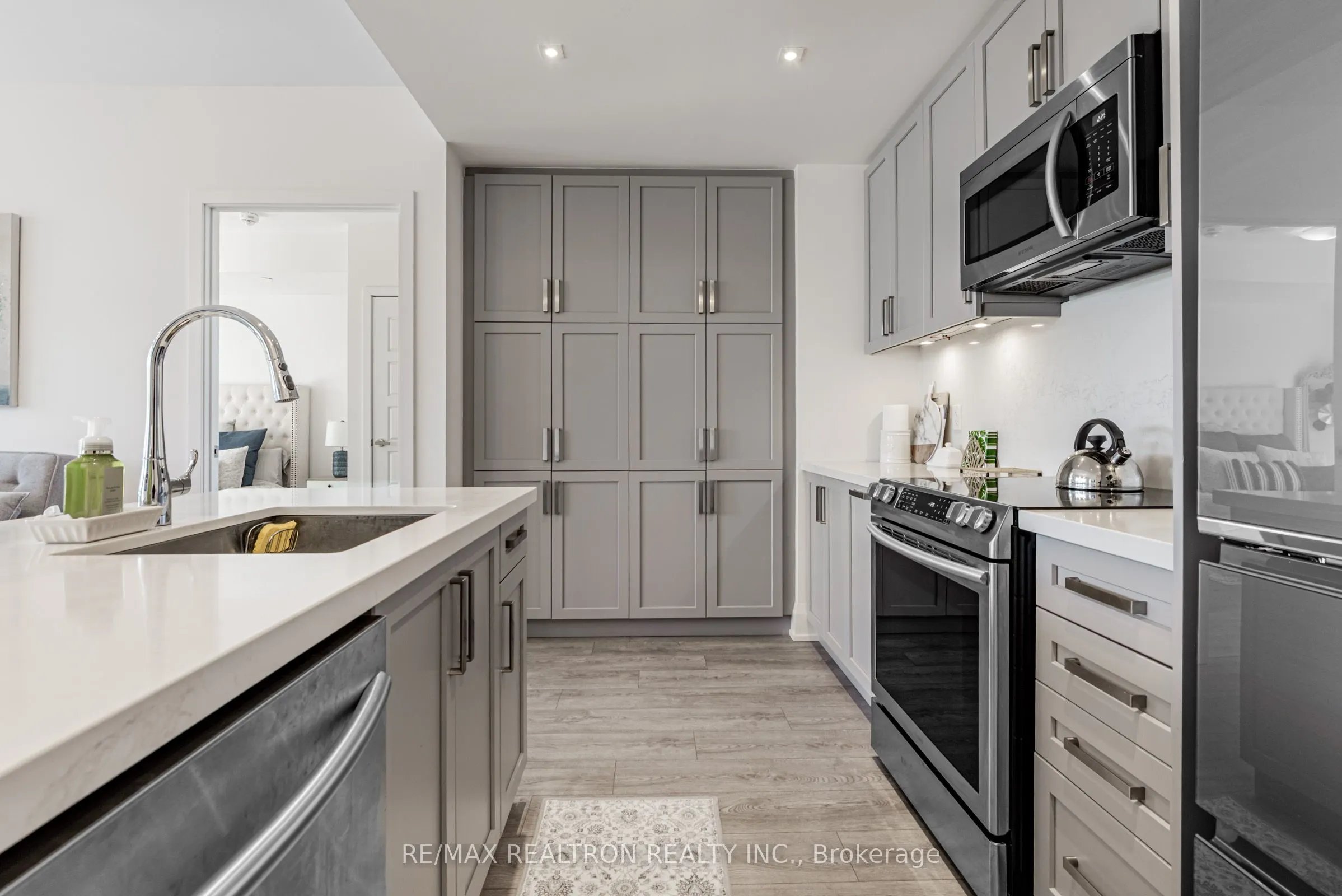 375 Sea Ray Avenue, #303