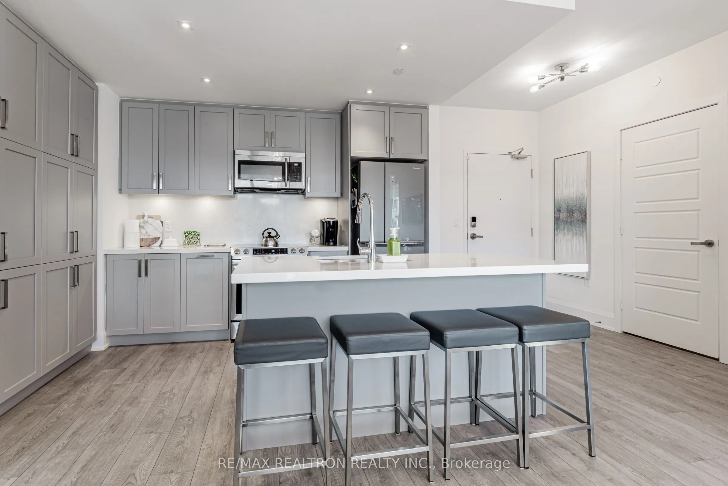 375 Sea Ray Avenue, #303