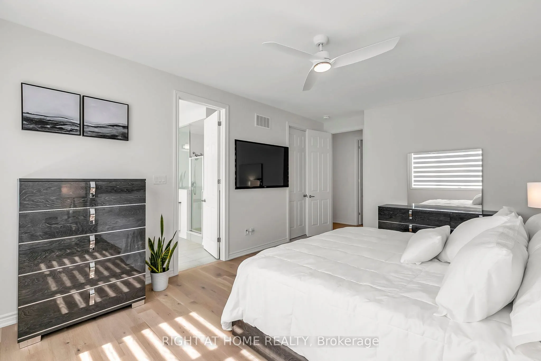 96 MARIGOLD Boulevard