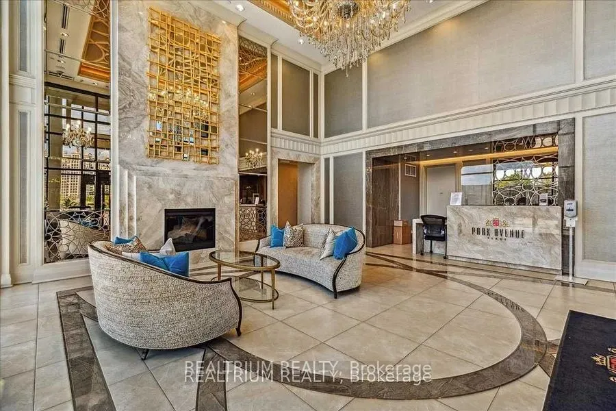 9075 Jane Street, #1207