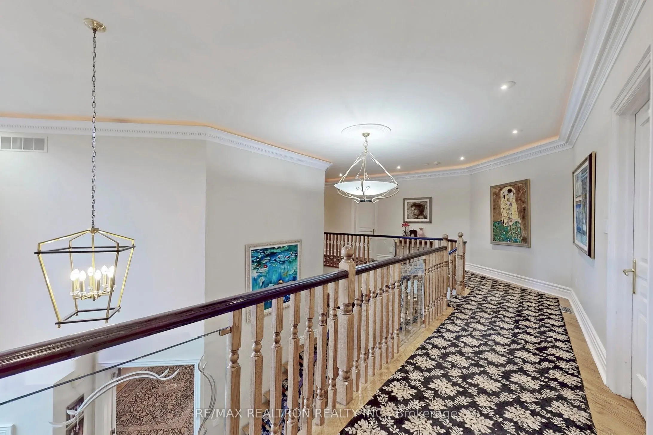 161 Renaissance Court