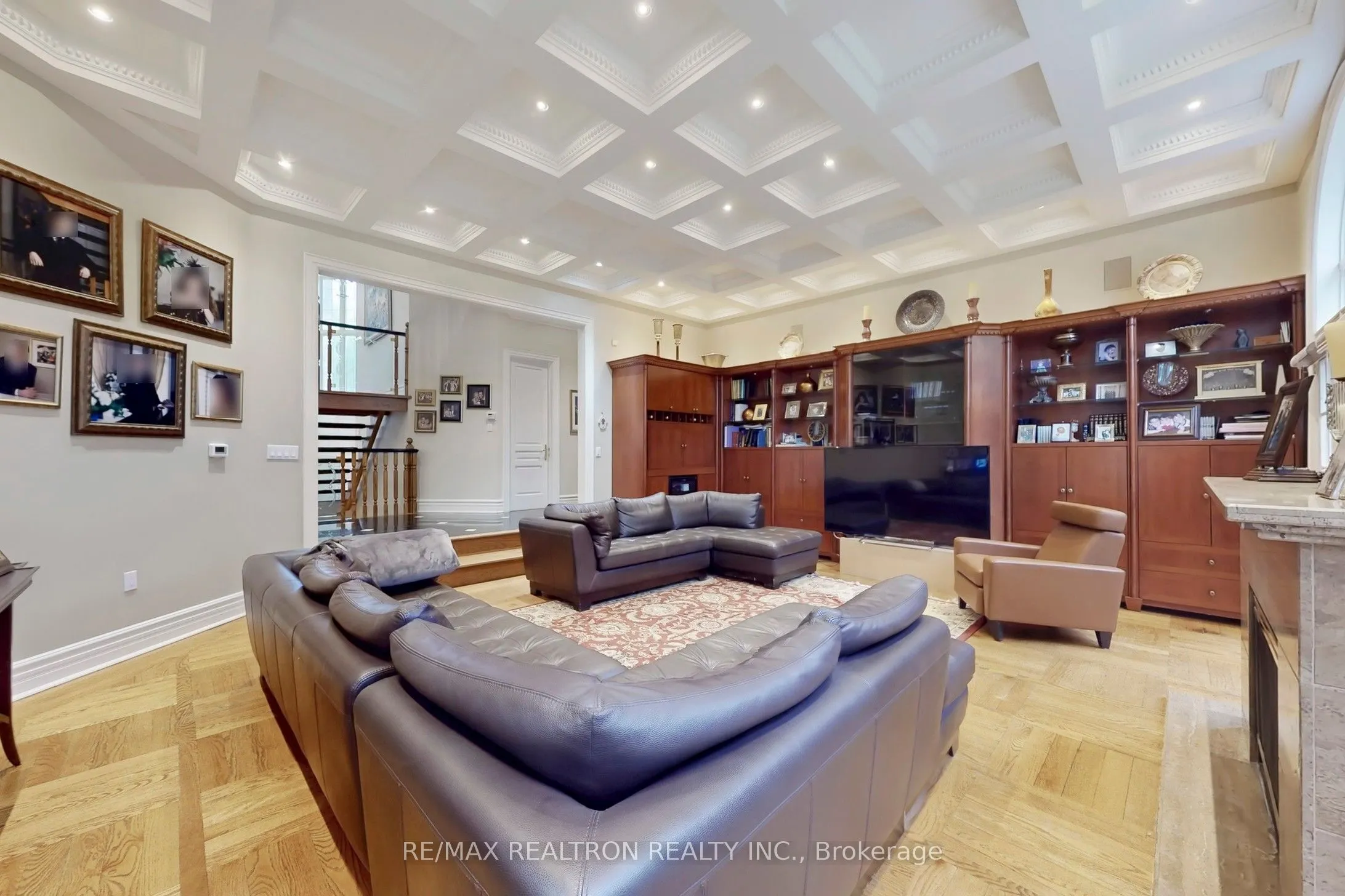 161 Renaissance Court