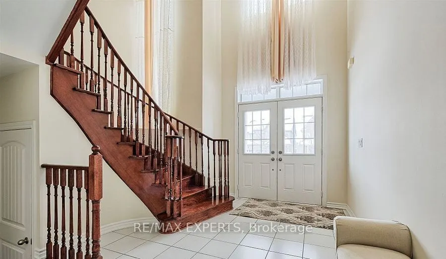 144 Gold Park Gate