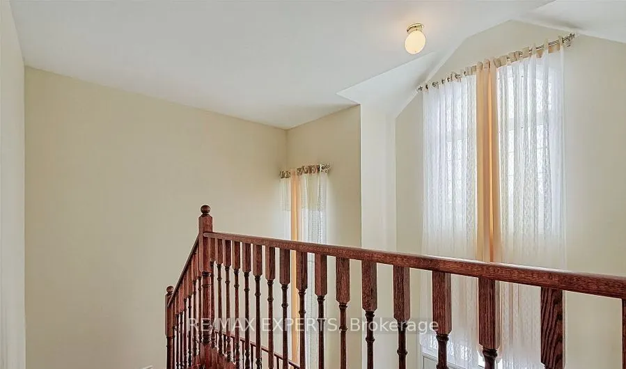 144 Gold Park Gate