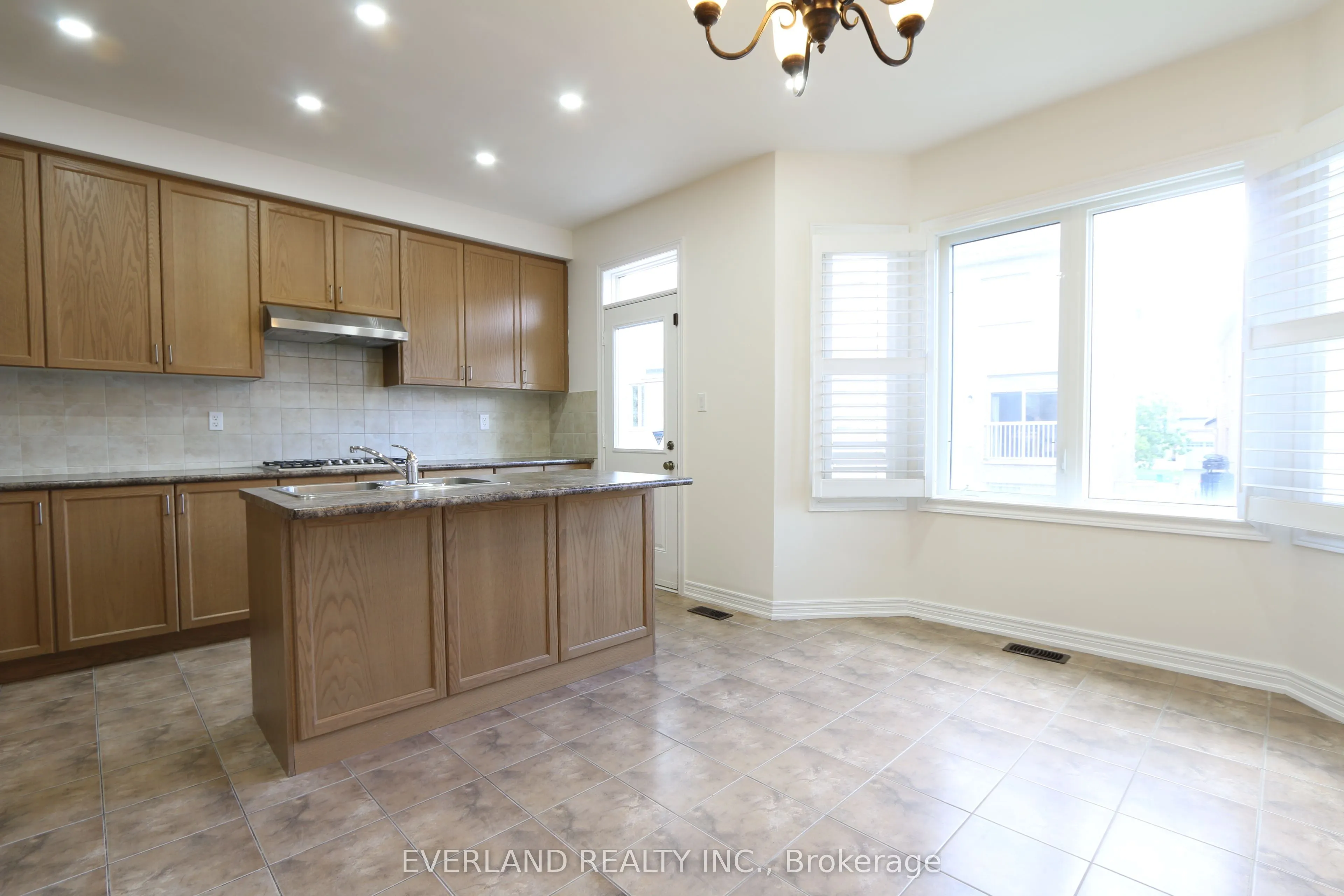 51 Lucida Court