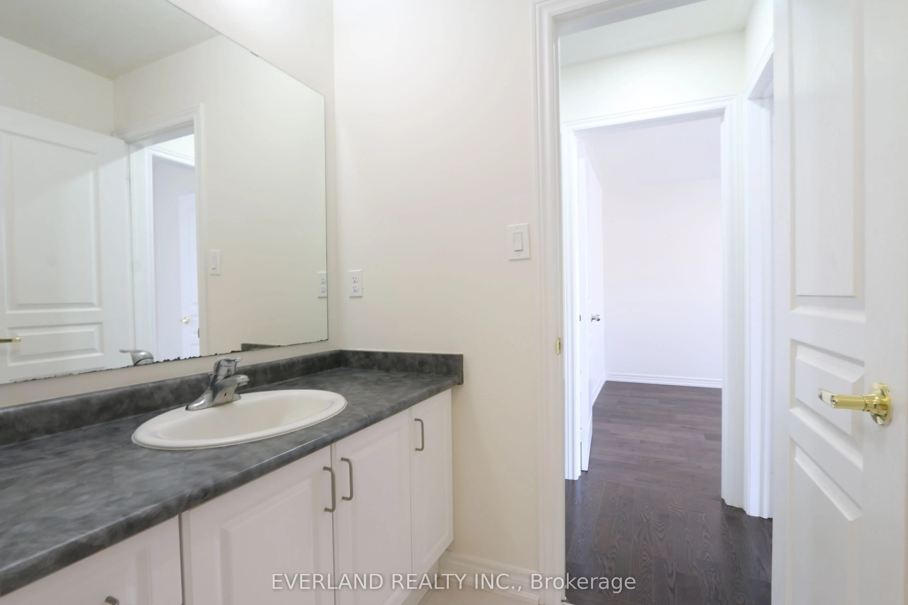 51 Lucida Court