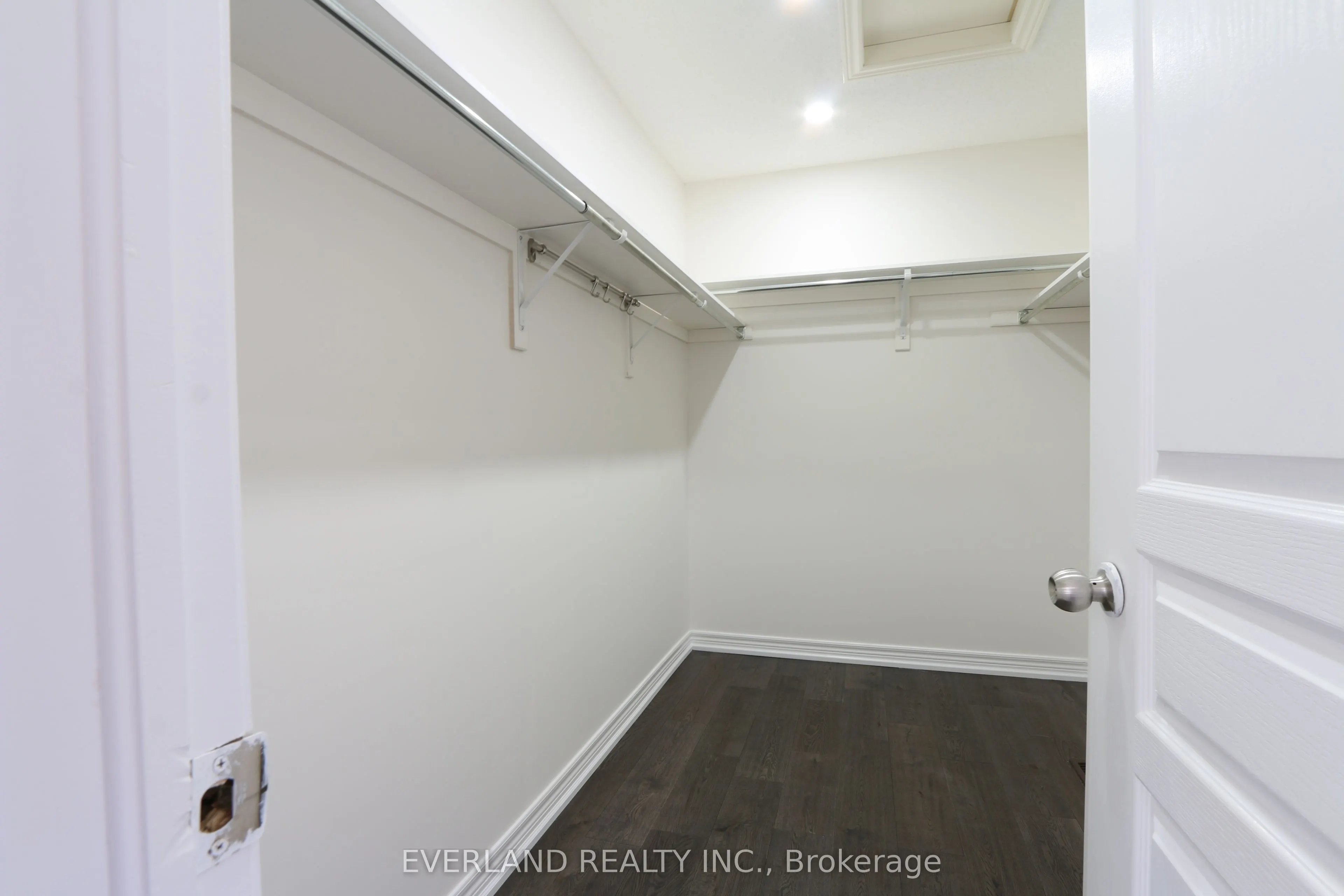 51 Lucida Court