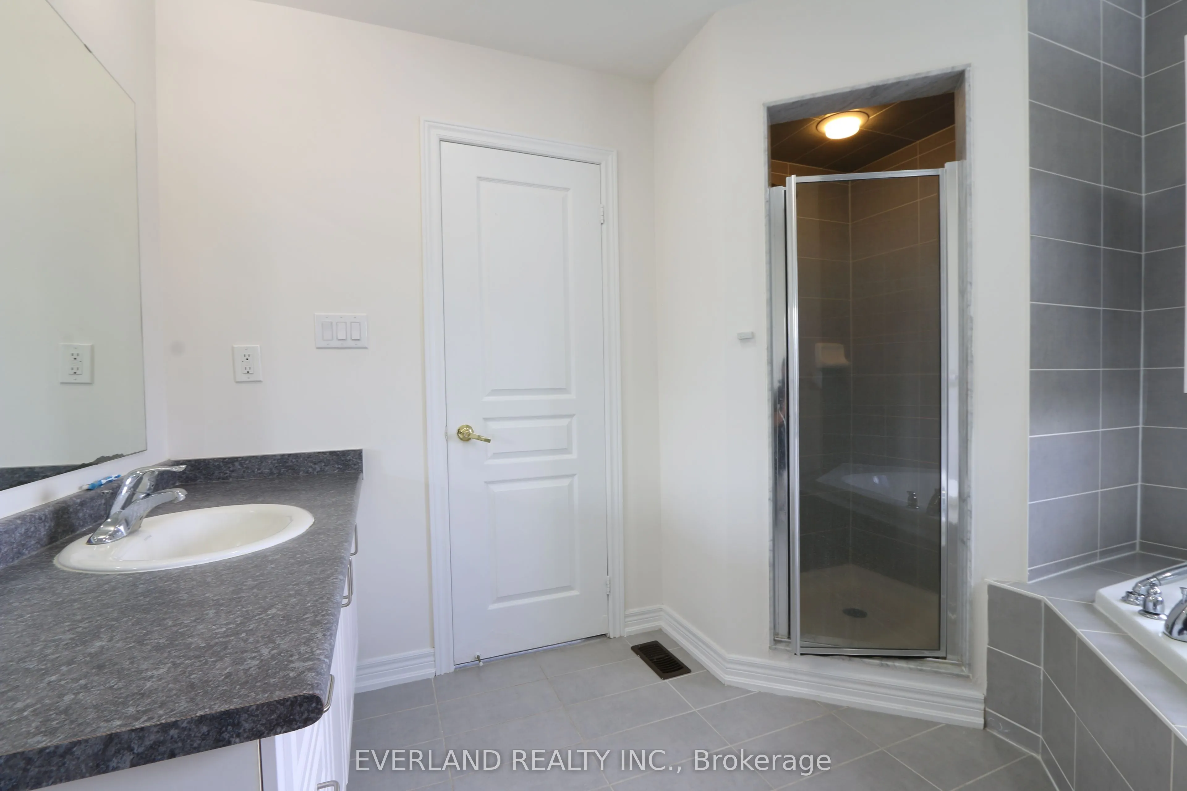 51 Lucida Court