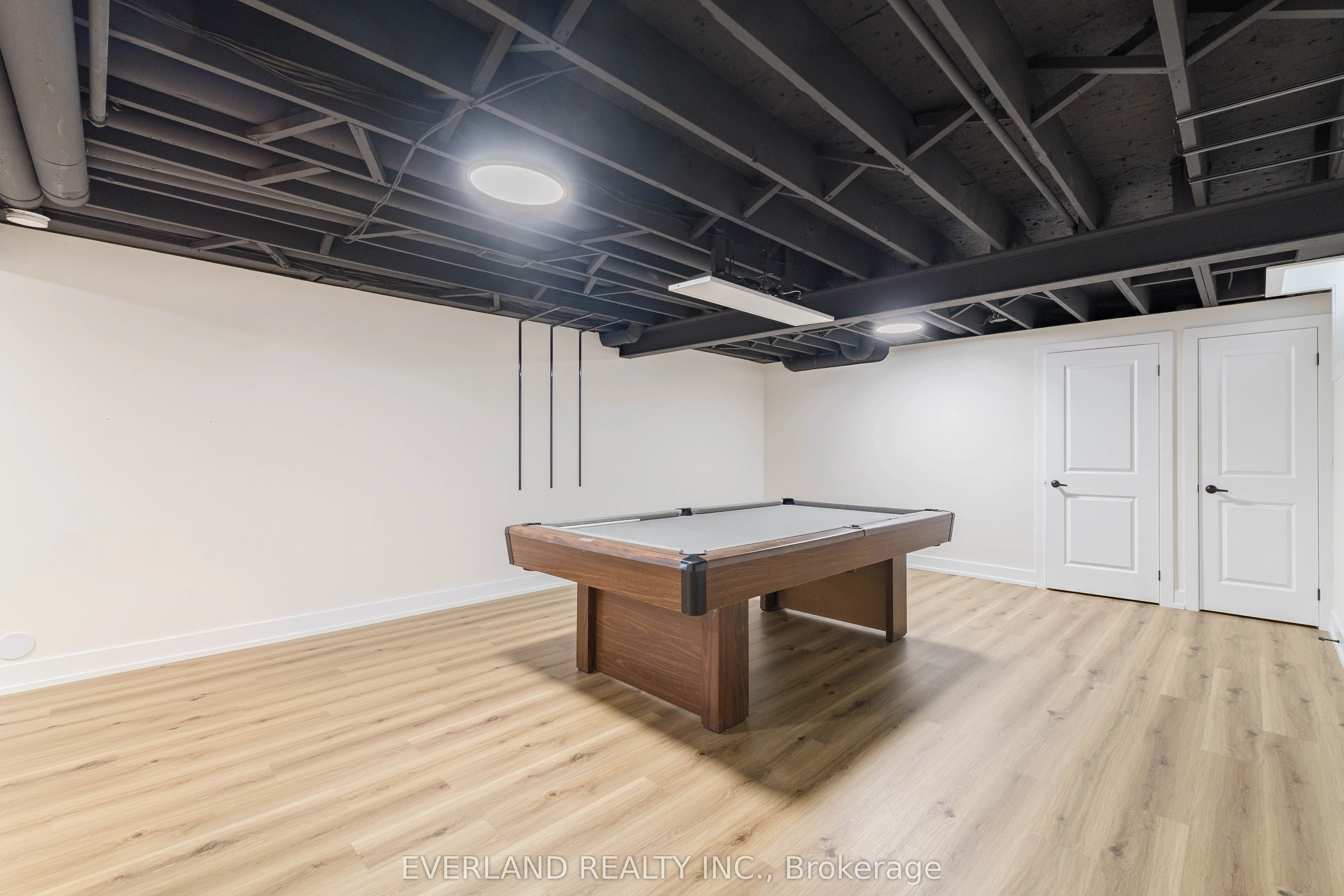 11 Limelight Street