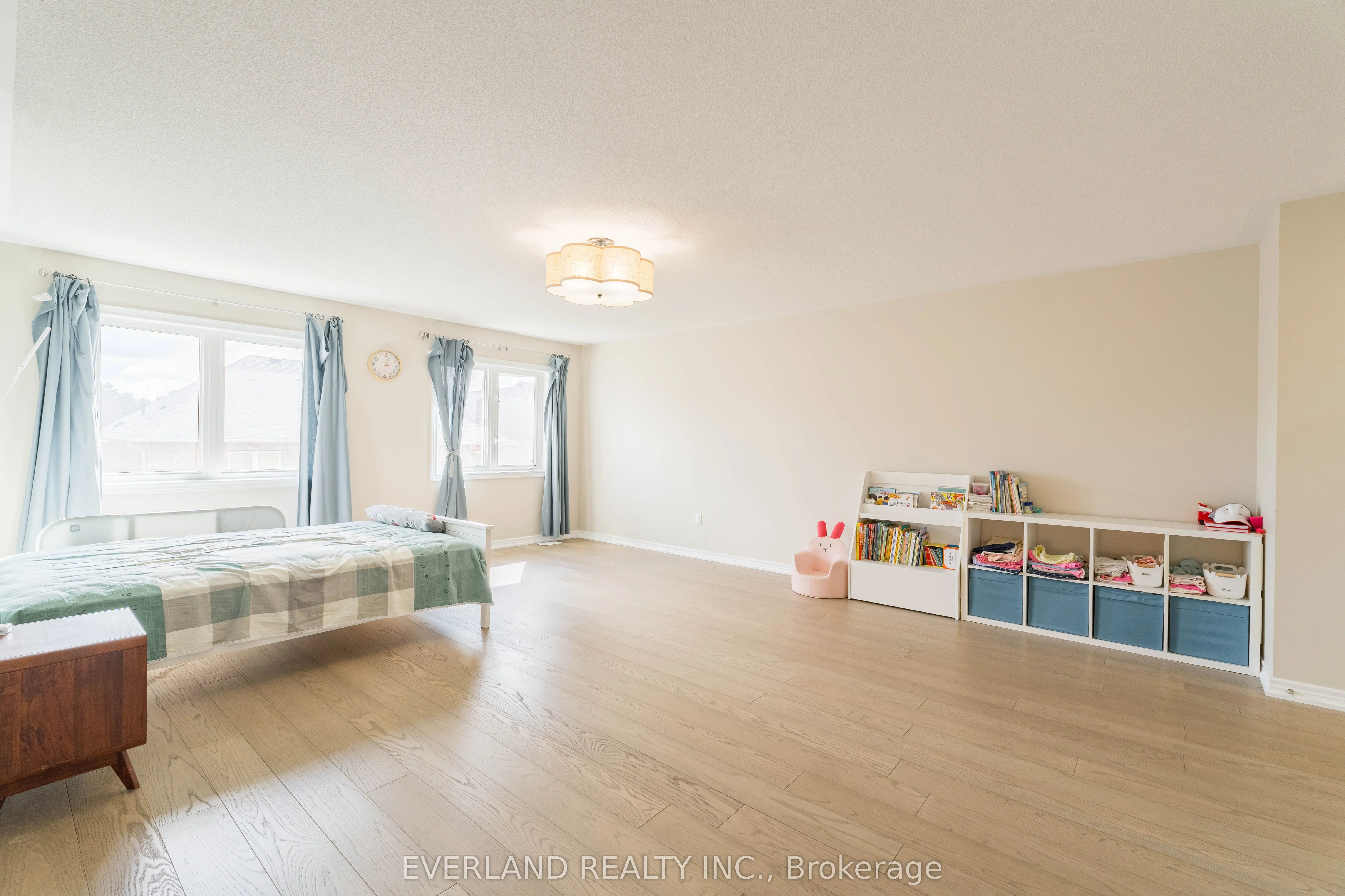 11 Limelight Street
