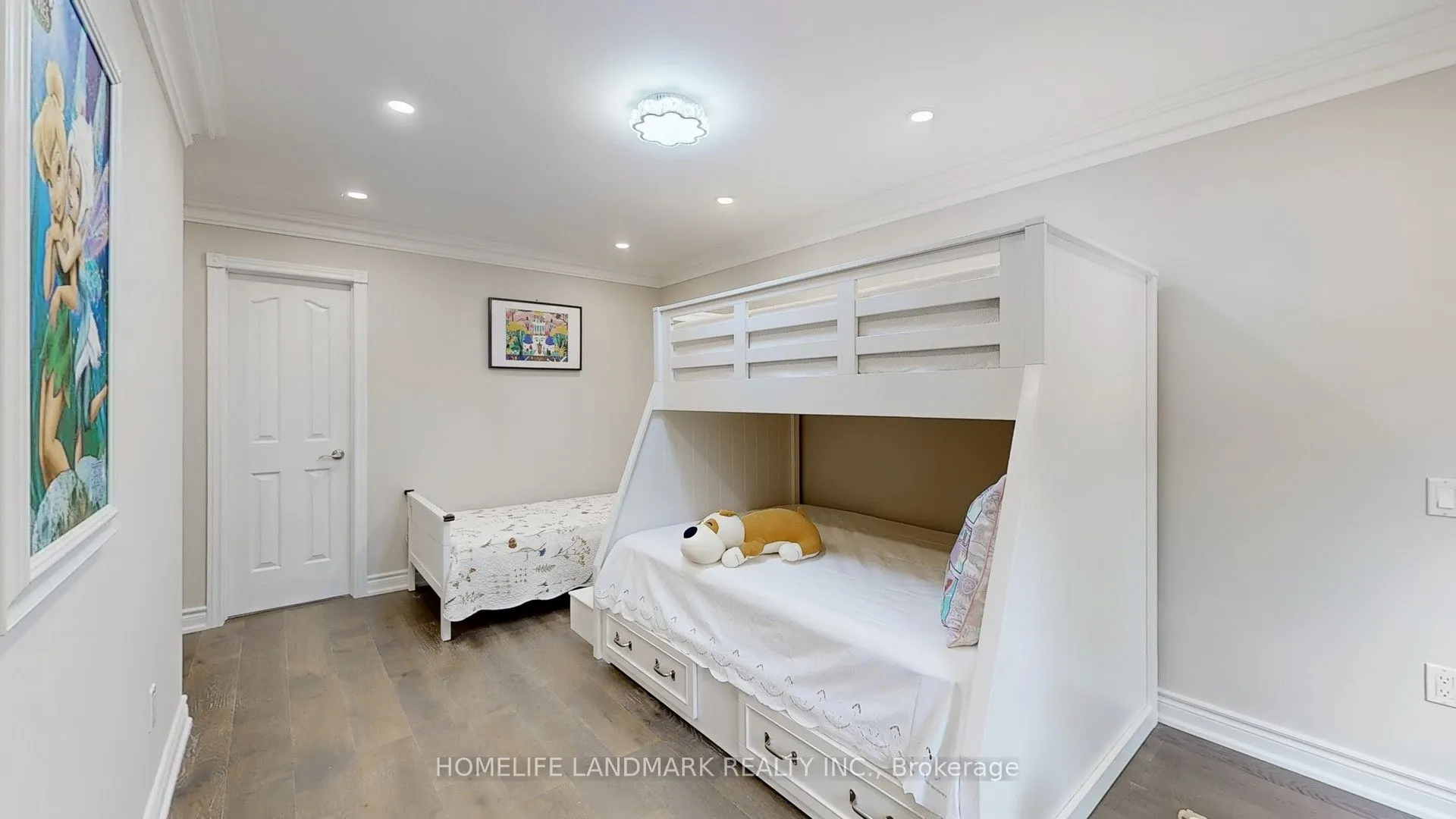 16 Crescentview Road