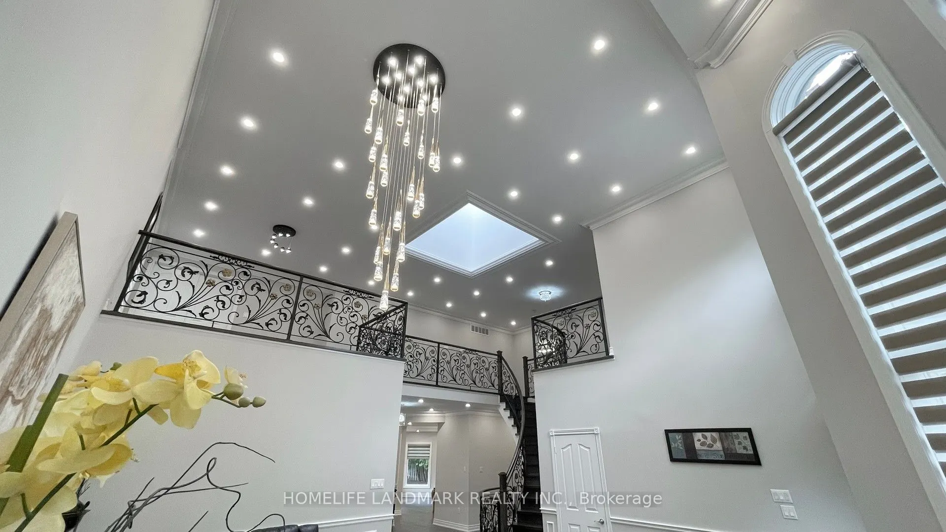 16 Crescentview Road