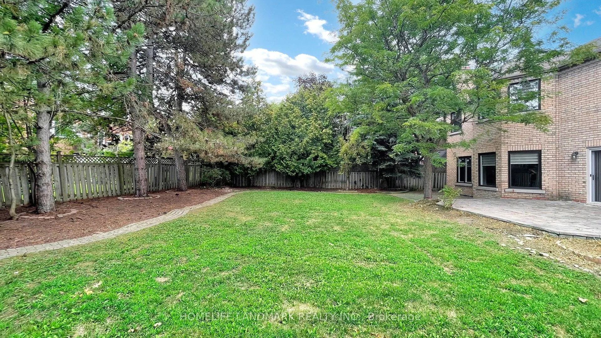 16 Crescentview Road