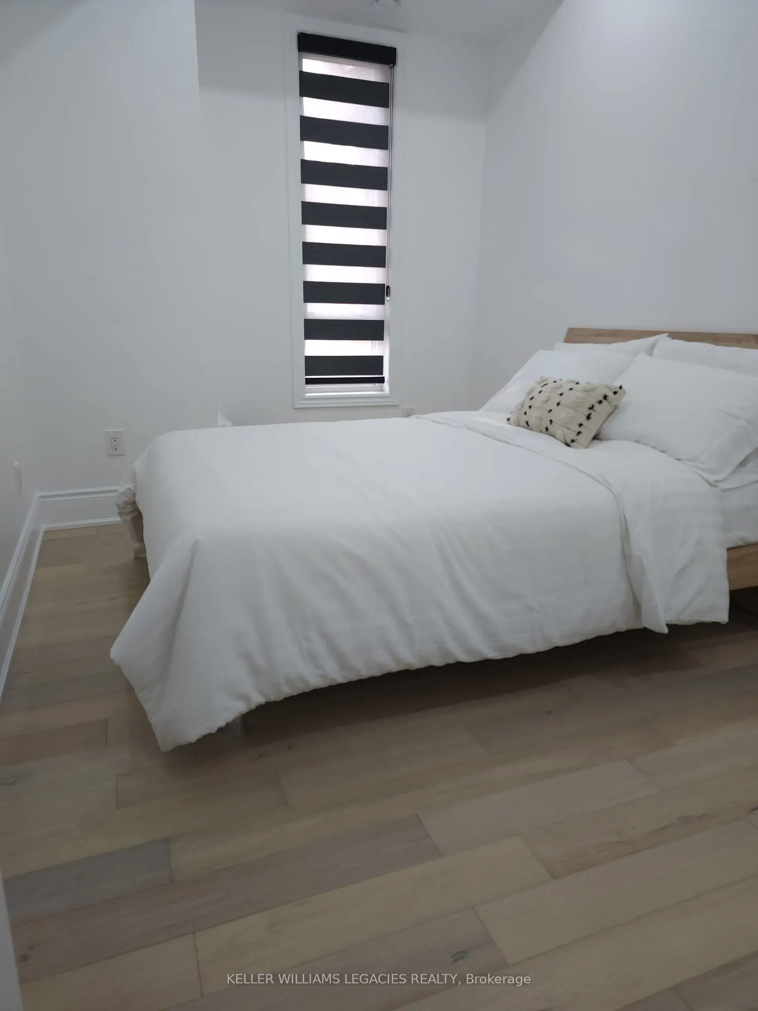 9601 Jane Street, #6