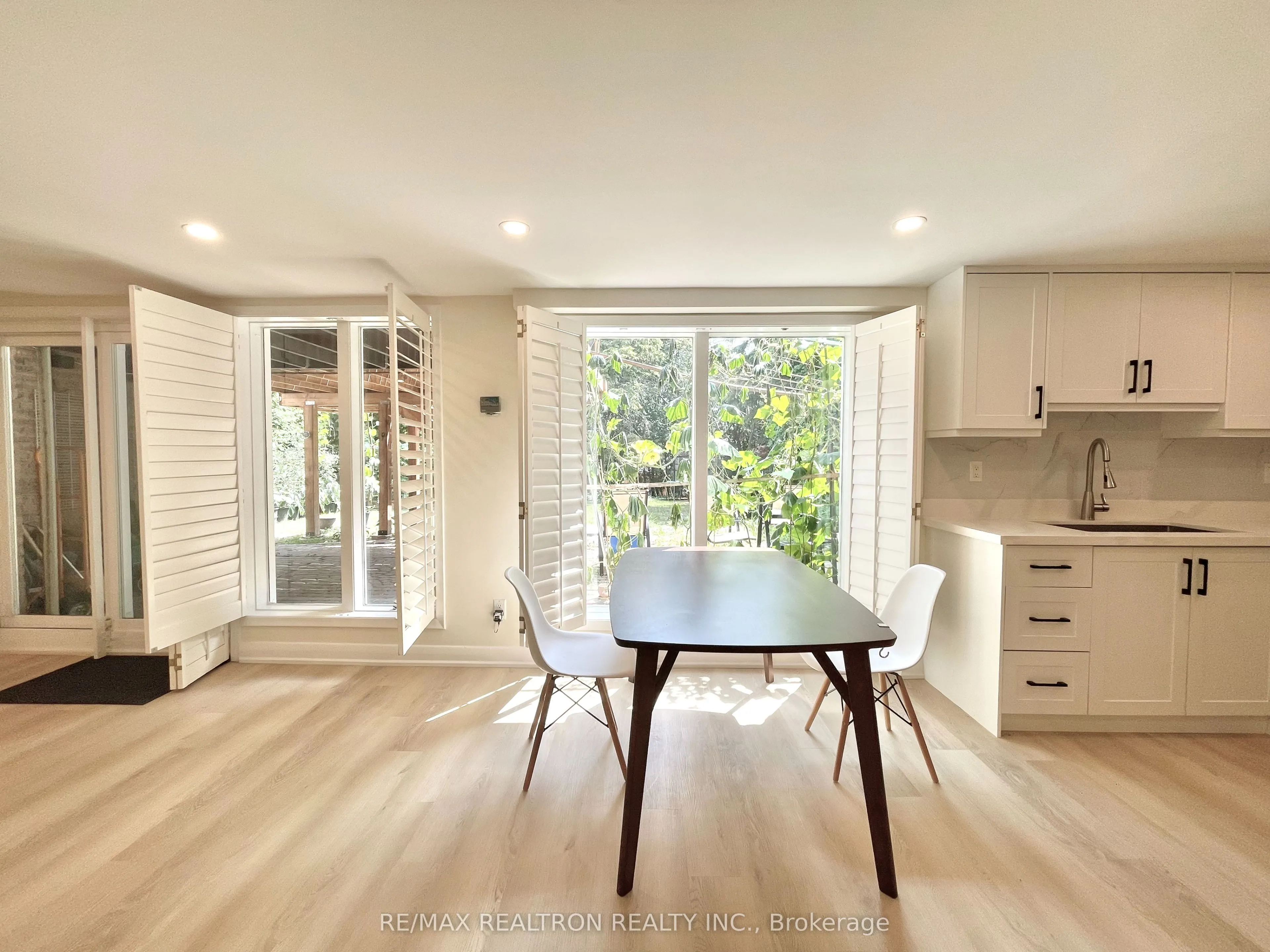 8 Cedar Forest Drive, #Lower