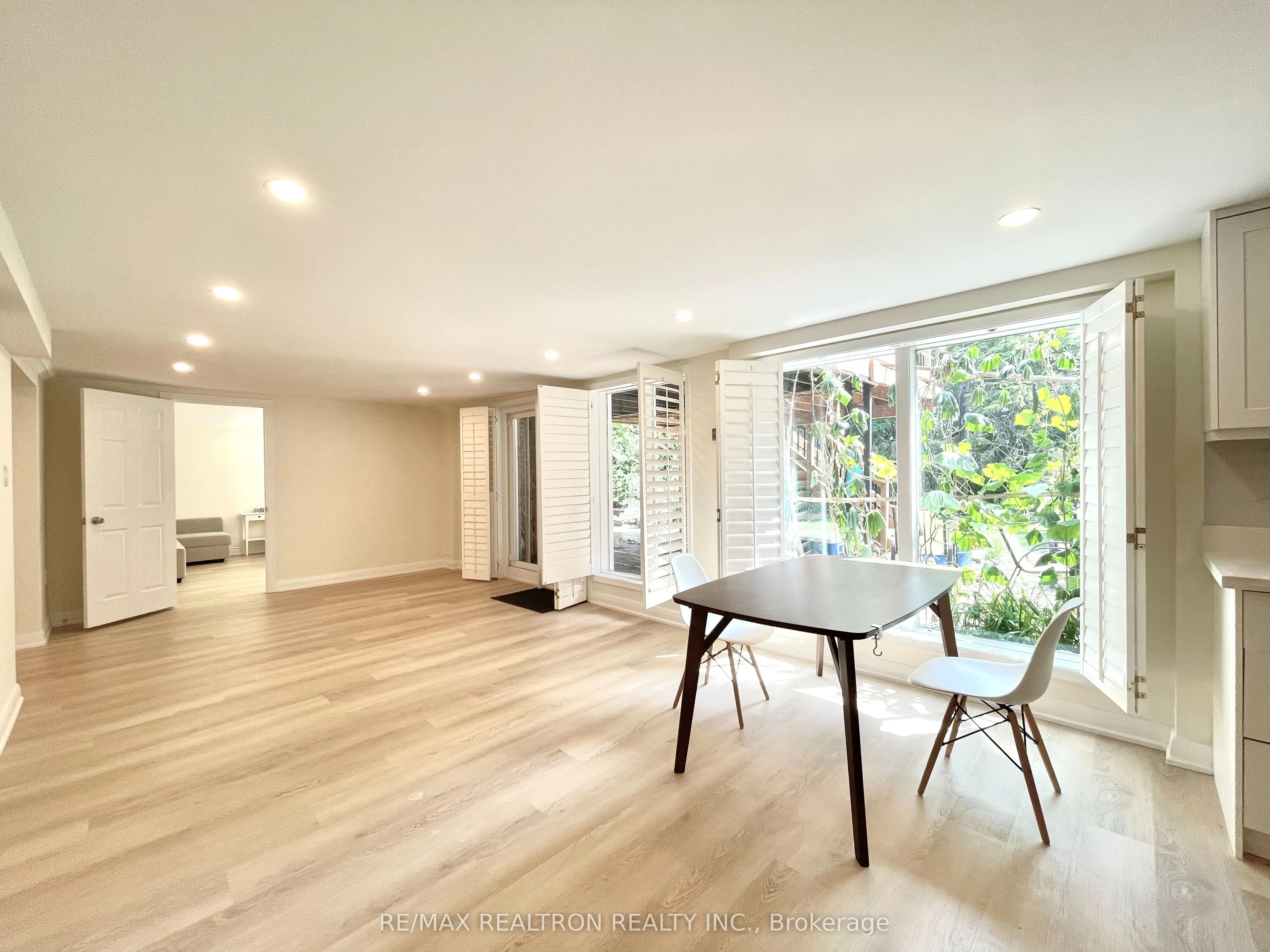 8 Cedar Forest Drive, #Lower