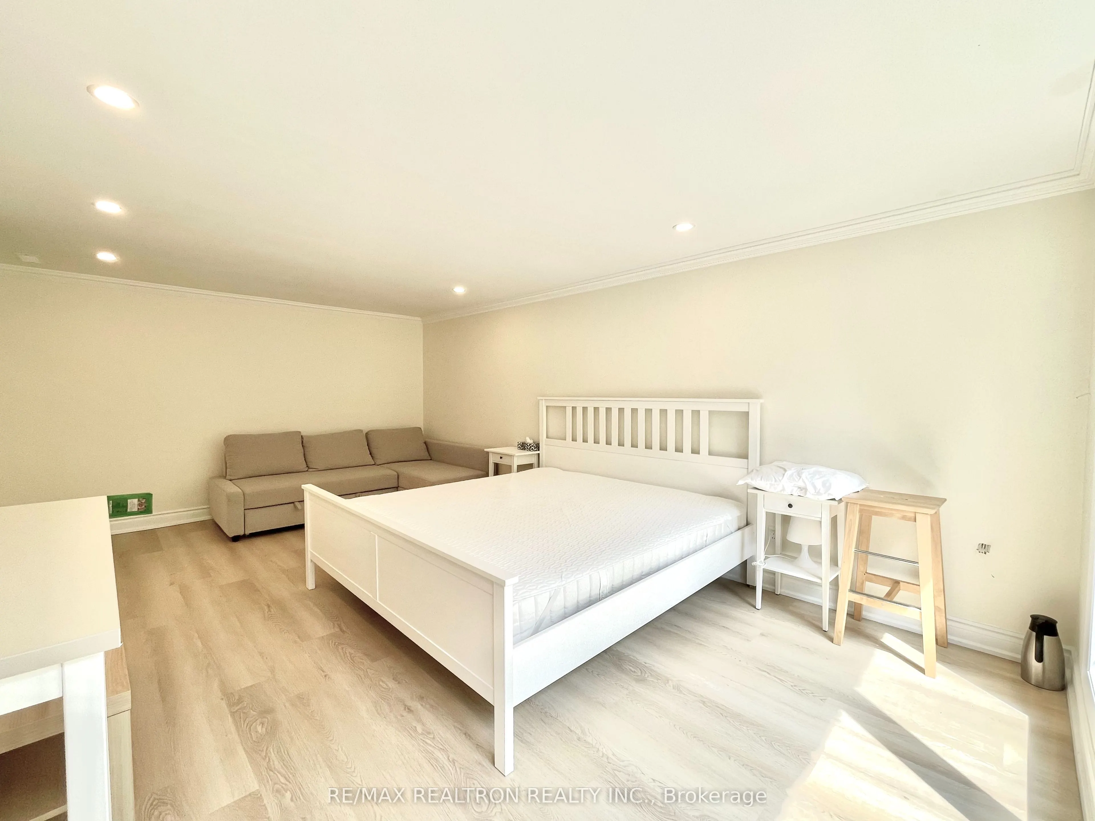 8 Cedar Forest Drive, #Lower