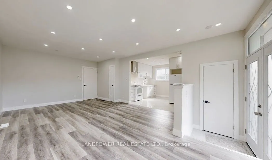 245 Alsace Road, #(Main Floor )