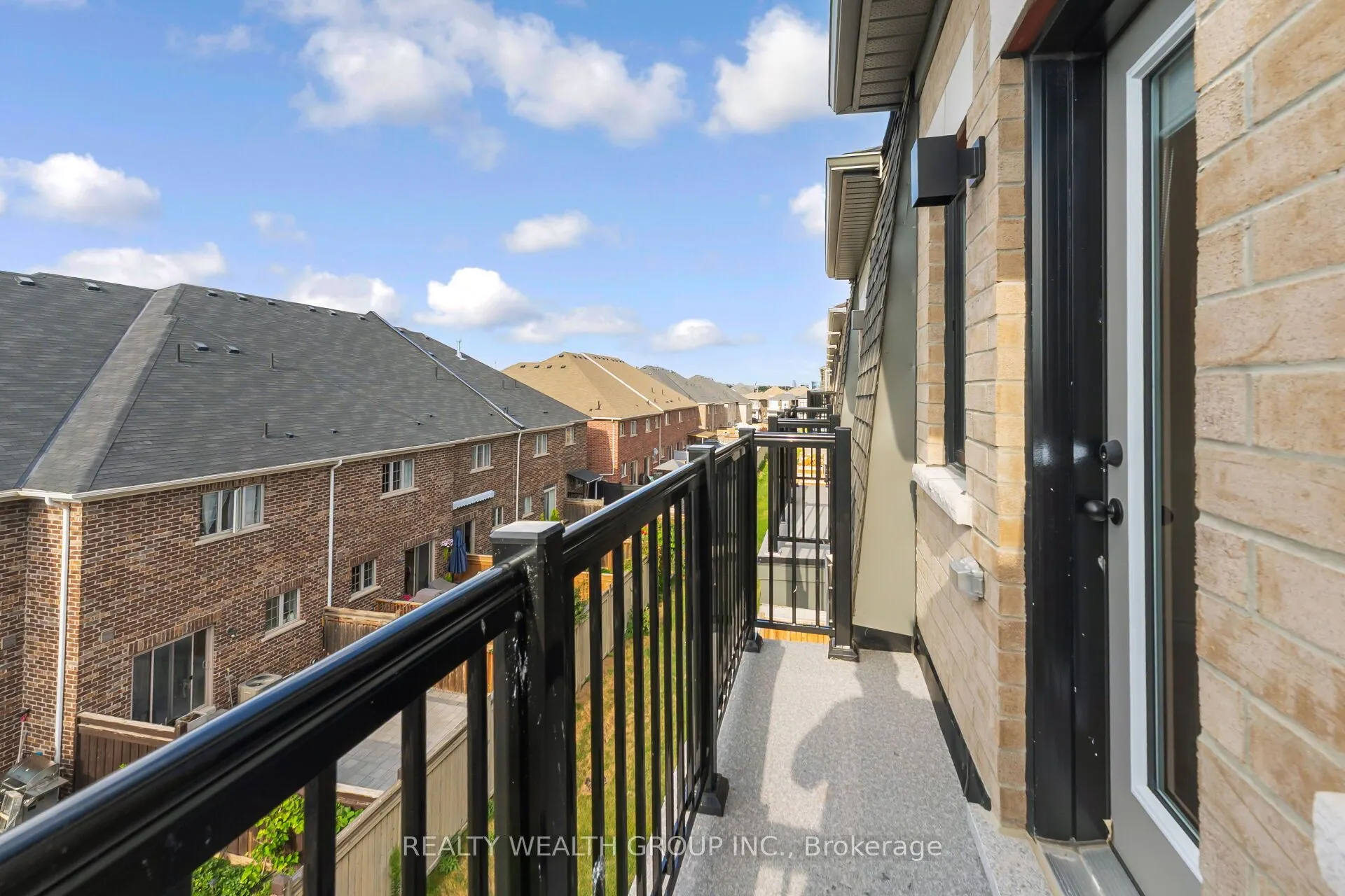 221 Tennant Circle