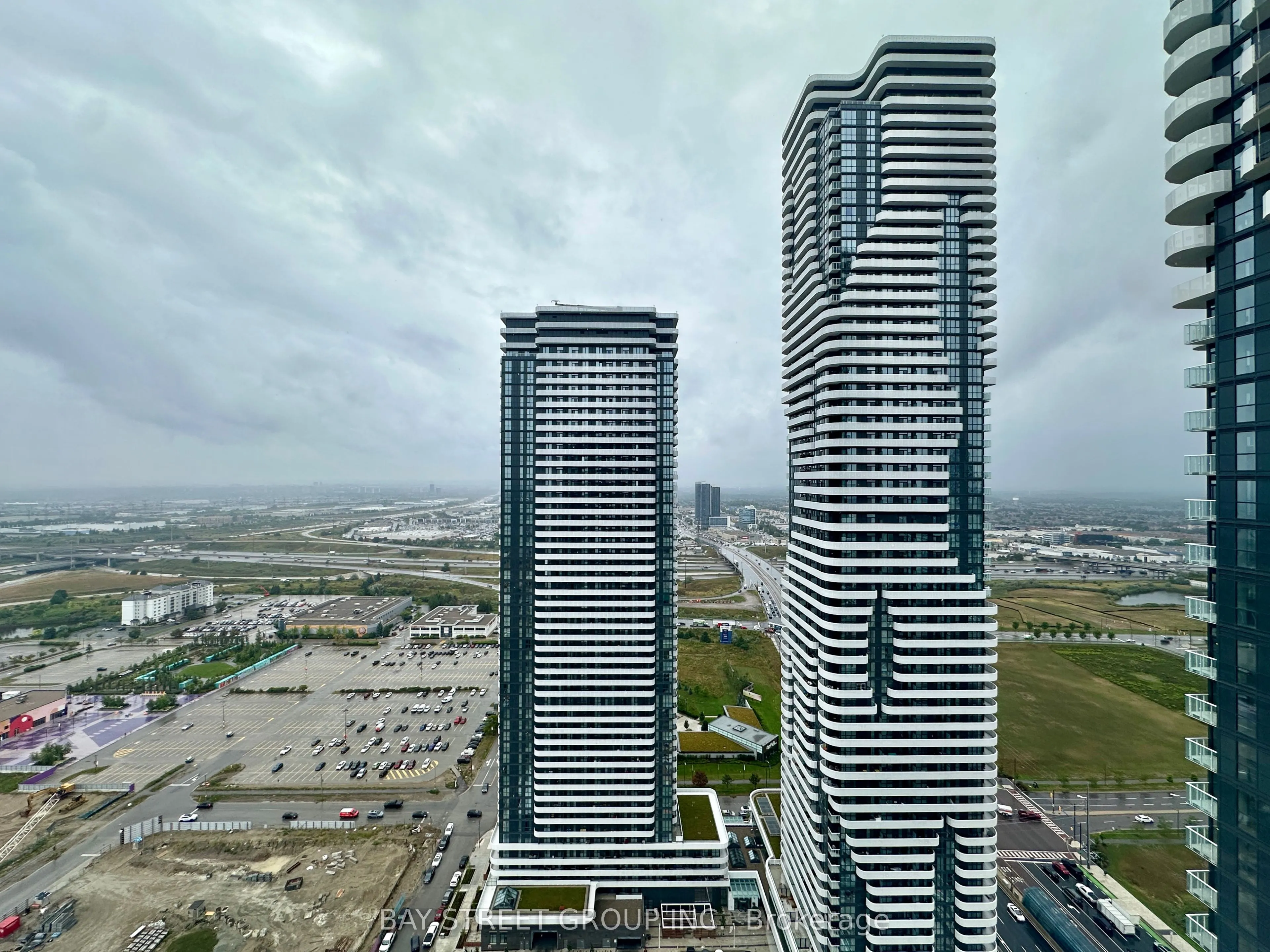 28 Interchange Way, #4102